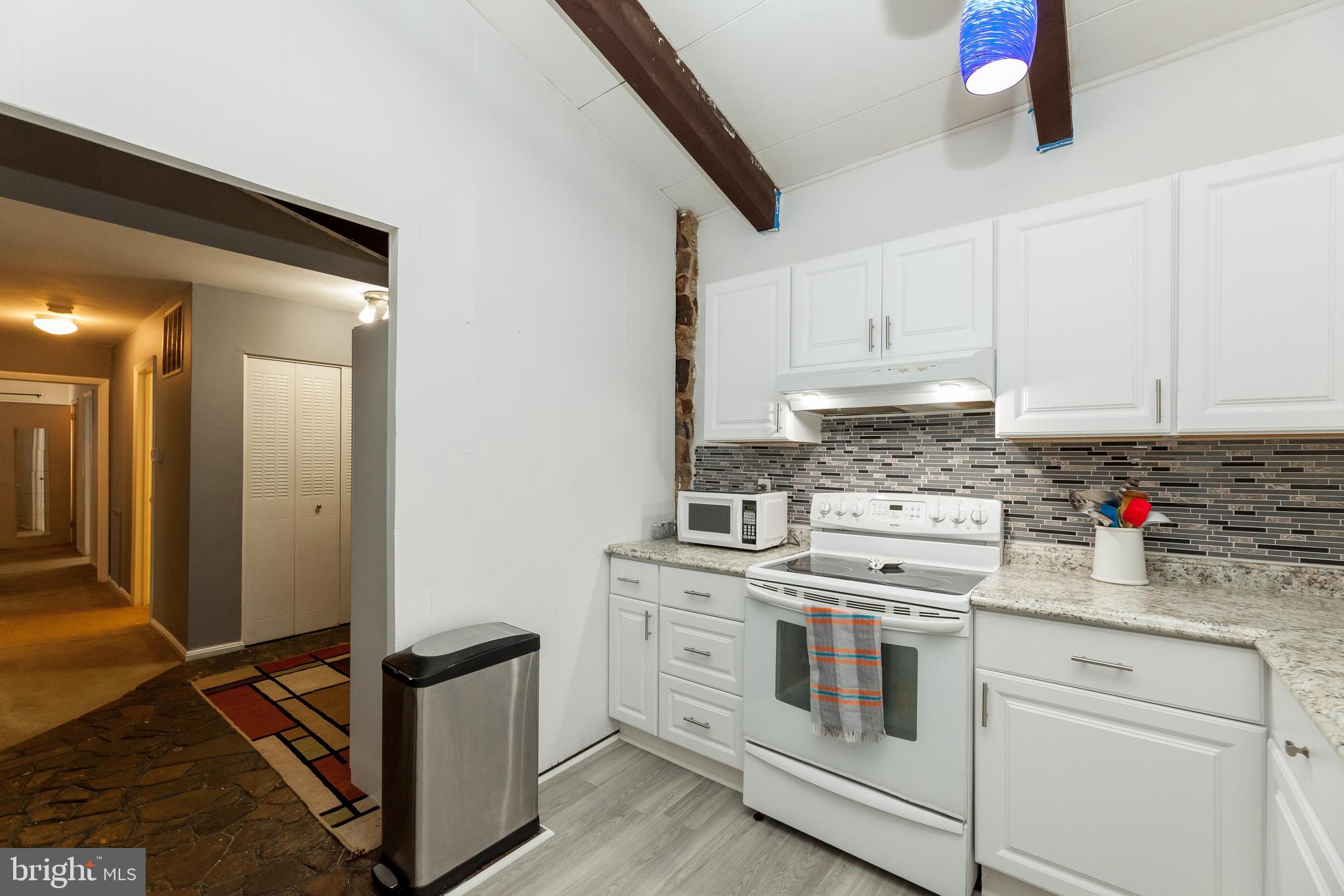 LONDON TOWNE - Residential