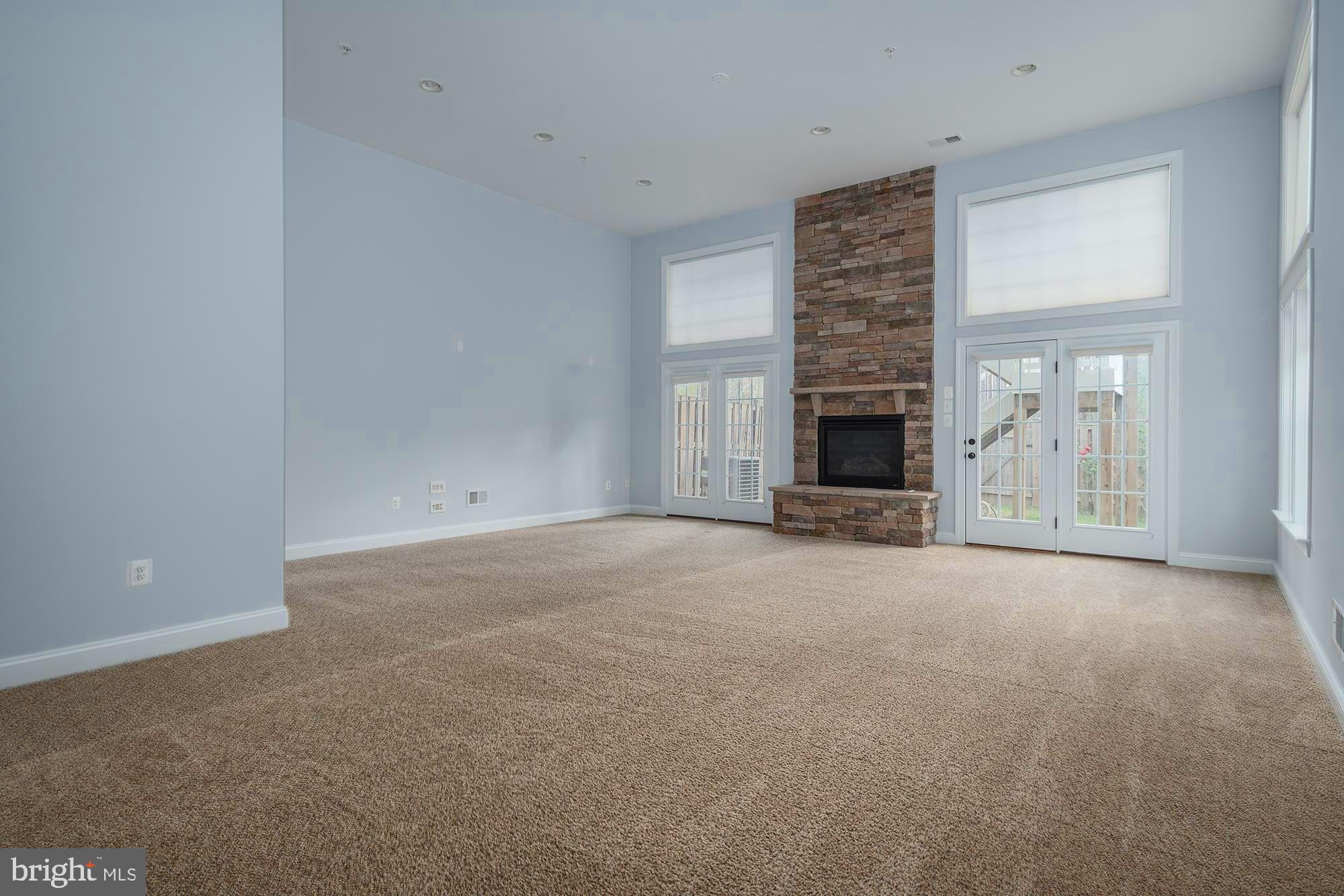 URBANA HIGHLANDS - Residential