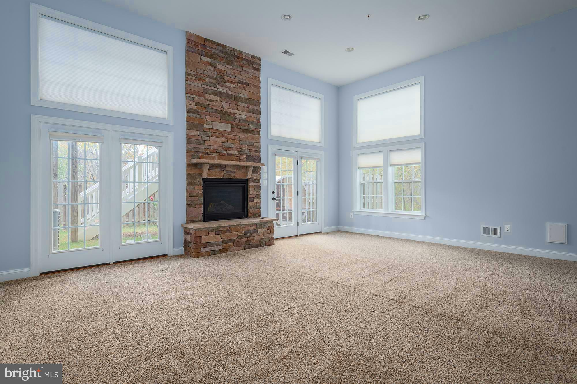 URBANA HIGHLANDS - Residential