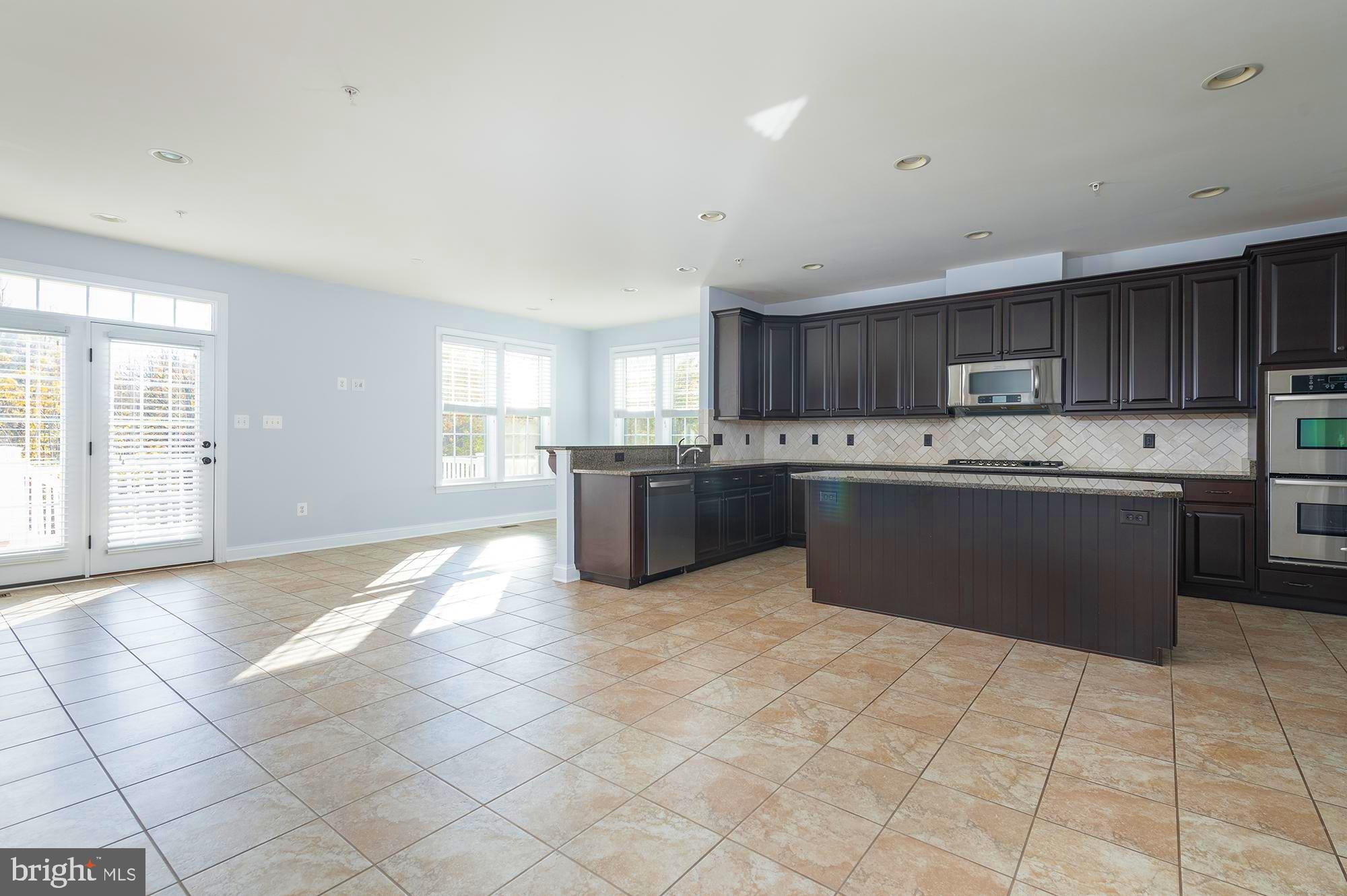 URBANA HIGHLANDS - Residential