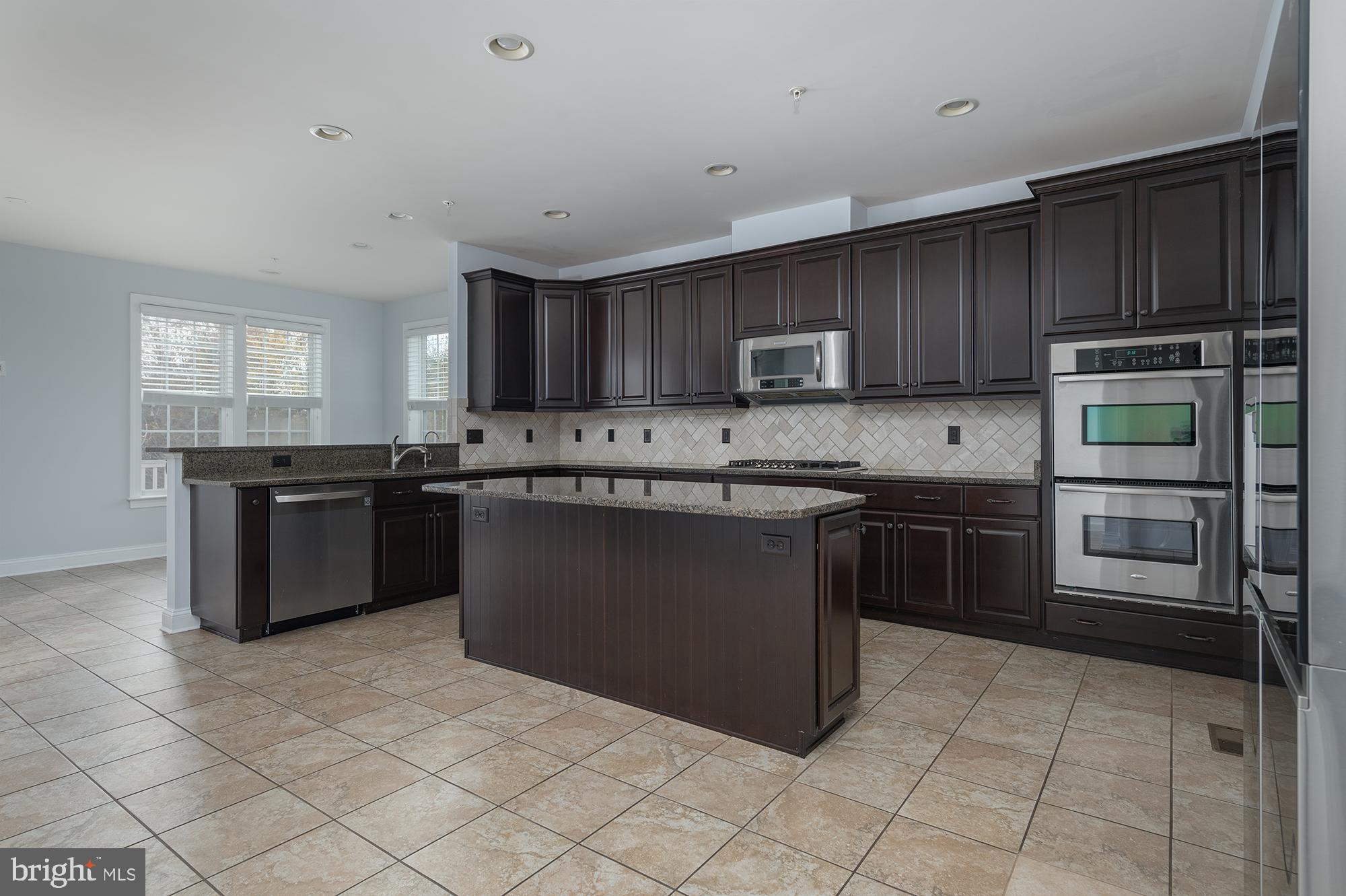 URBANA HIGHLANDS - Residential