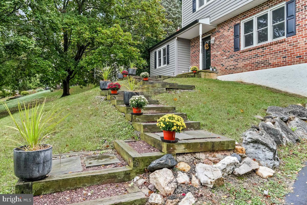 MERLIN HILLS - Residential