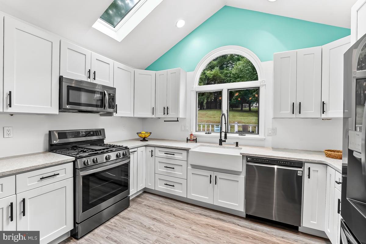 MERLIN HILLS - Residential