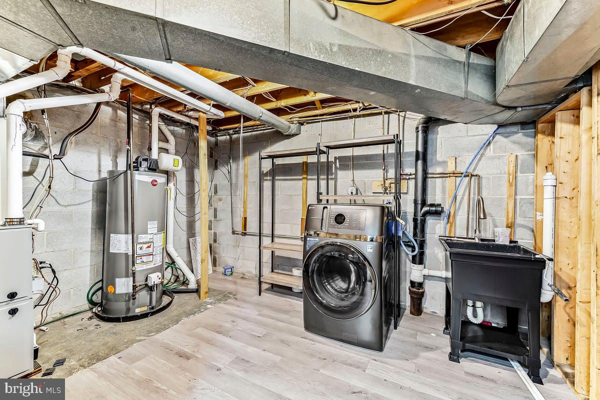 MERLIN HILLS - Residential