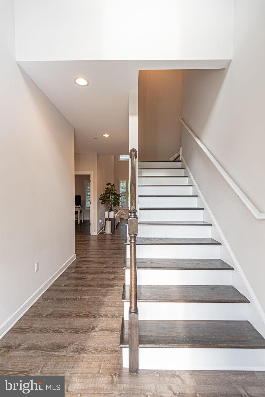 ROWENS MILL - Residential