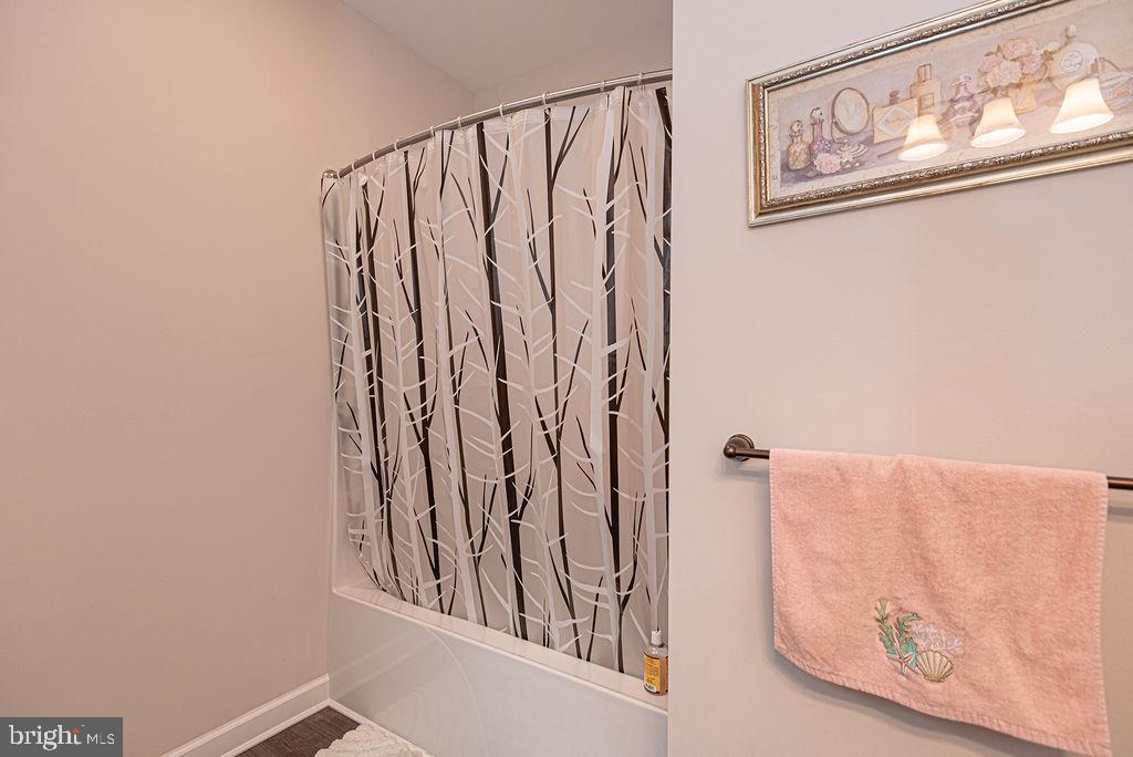 ROWENS MILL - Residential