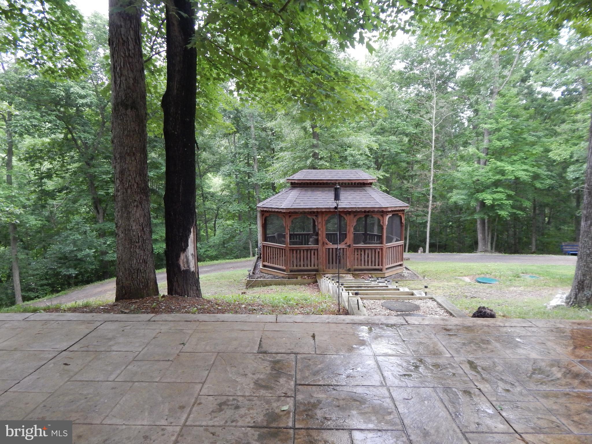 SPRING BROOK ESTATES - Residential