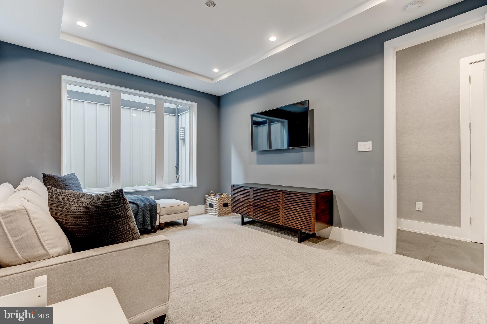 FELLS POINT HISTORIC DISTRICT - Residential