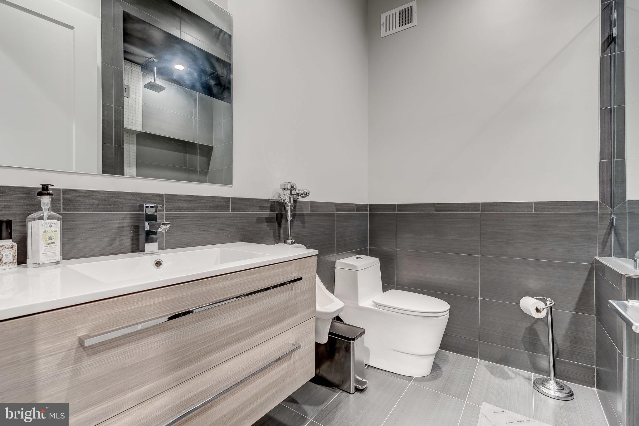 FELLS POINT HISTORIC DISTRICT - Residential