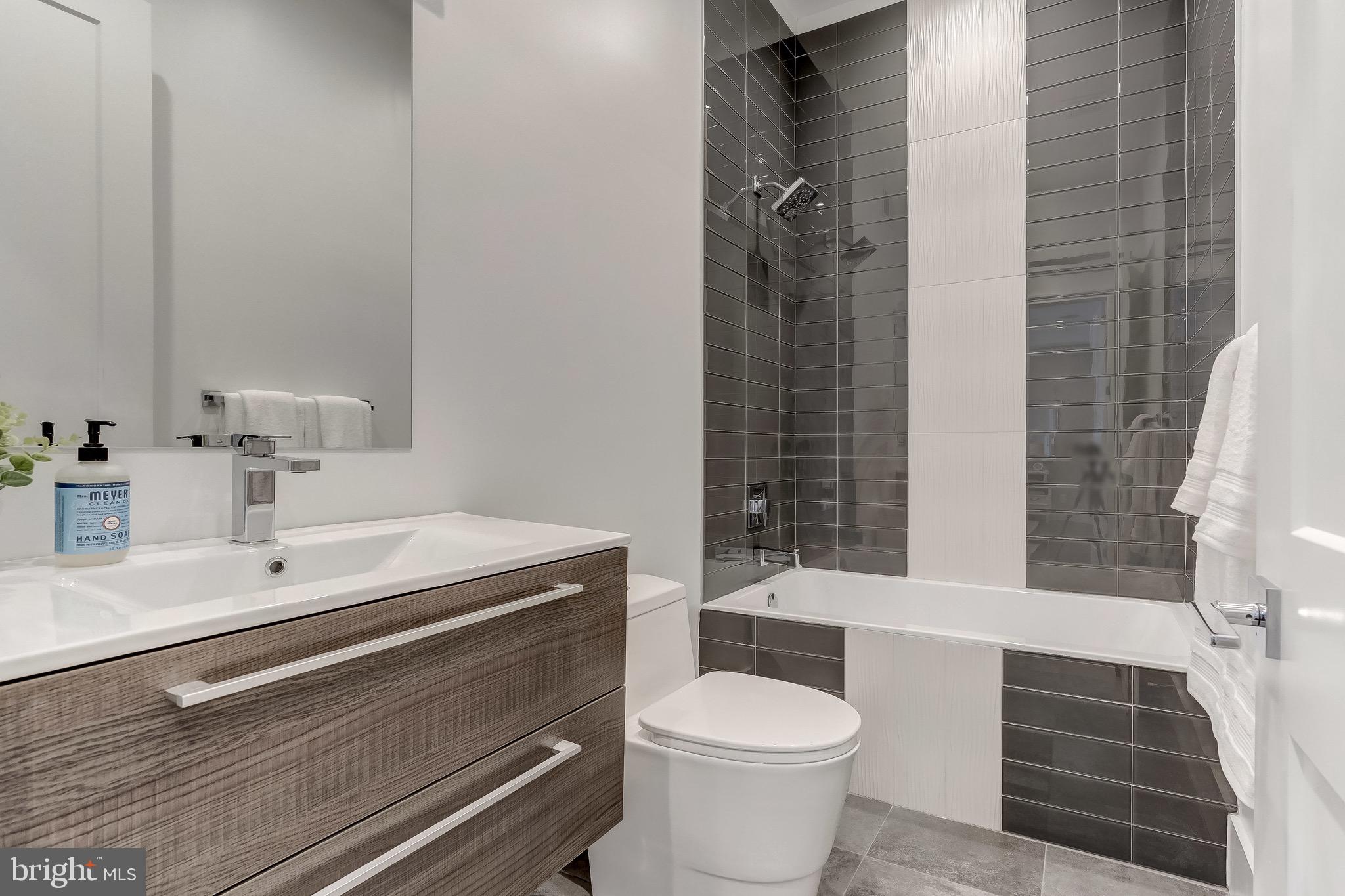 FELLS POINT HISTORIC DISTRICT - Residential