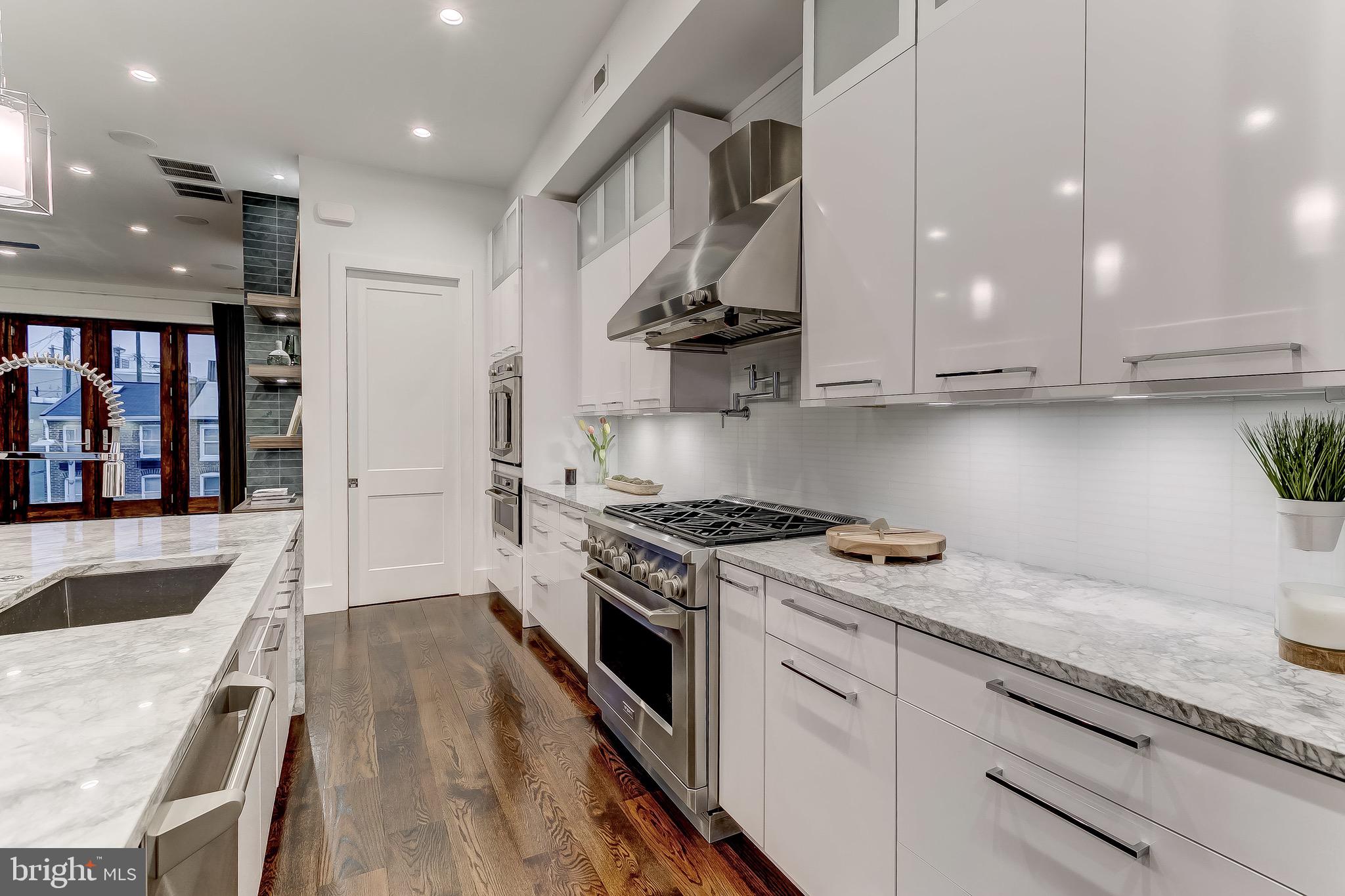 FELLS POINT HISTORIC DISTRICT - Residential