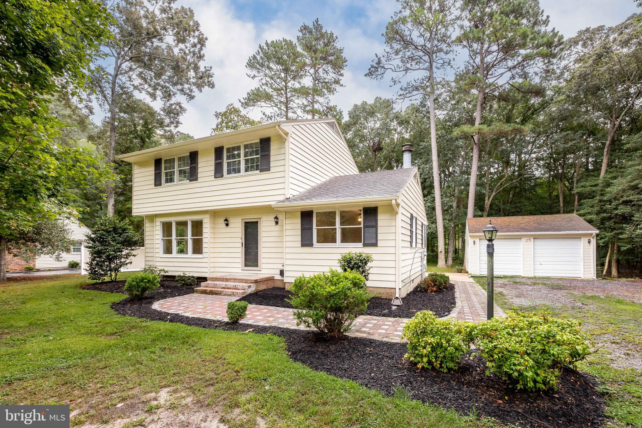 PEMBROKE HILLS - Residential