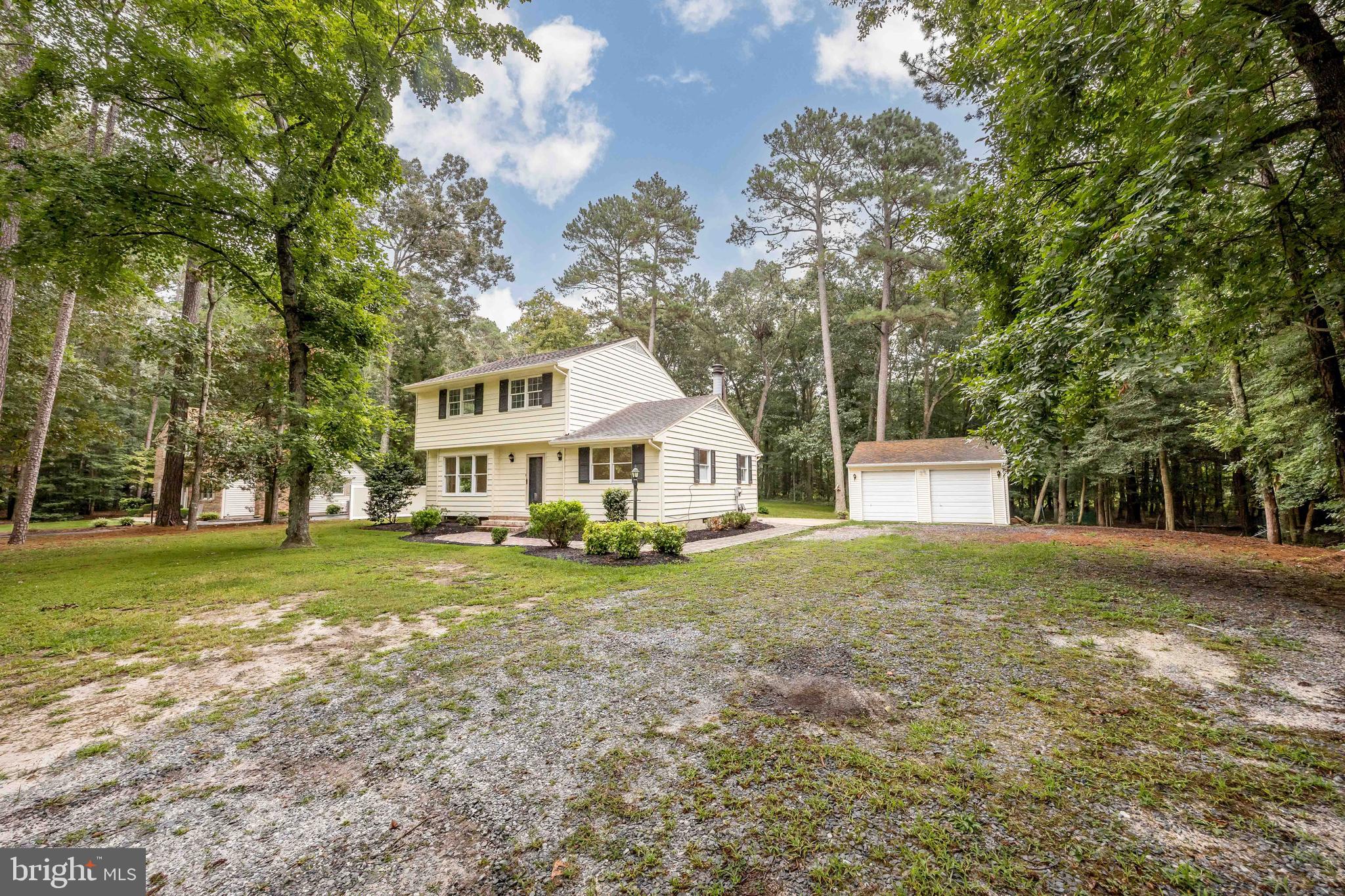 PEMBROKE HILLS - Residential