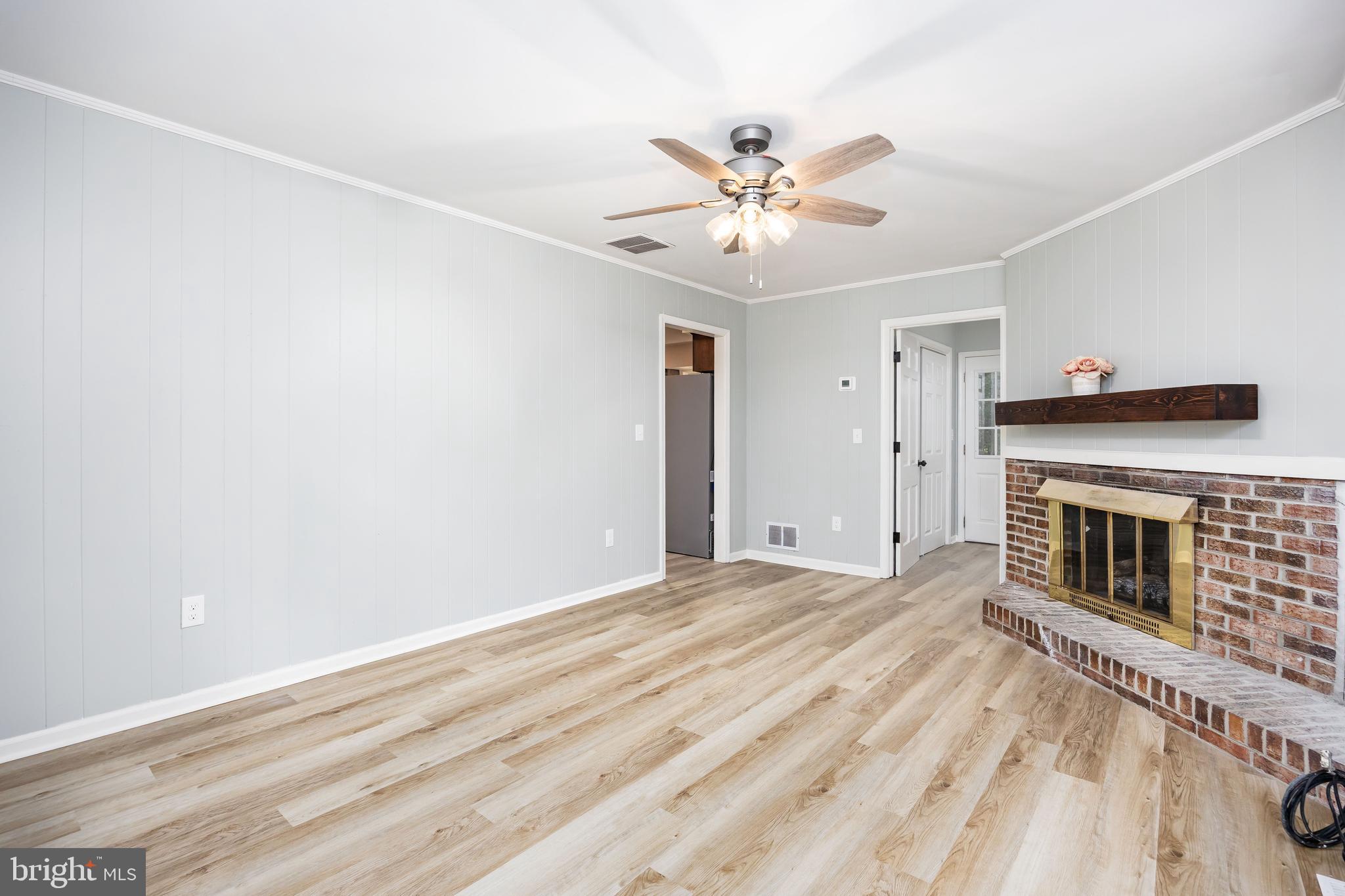 PEMBROKE HILLS - Residential