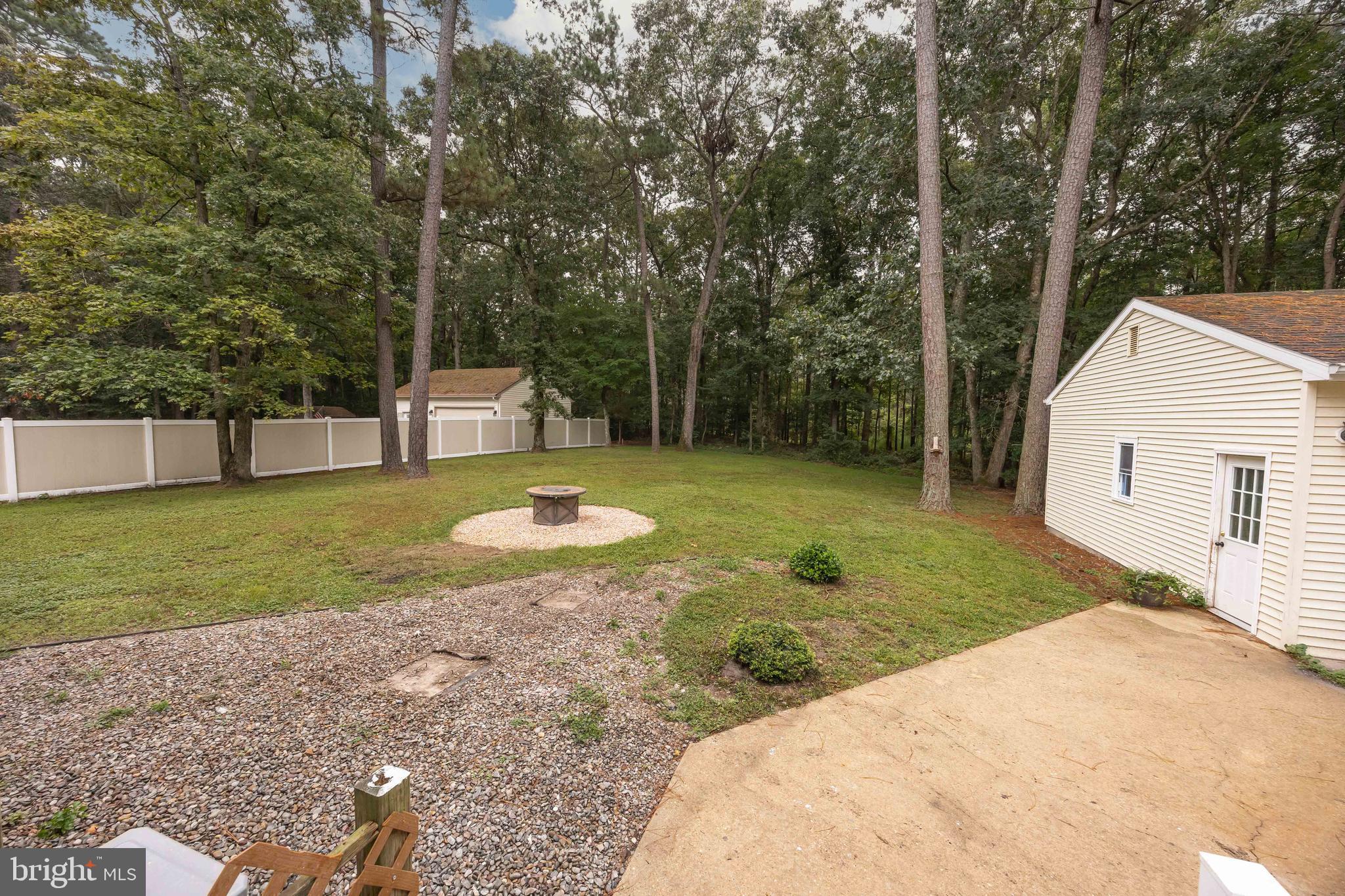 PEMBROKE HILLS - Residential