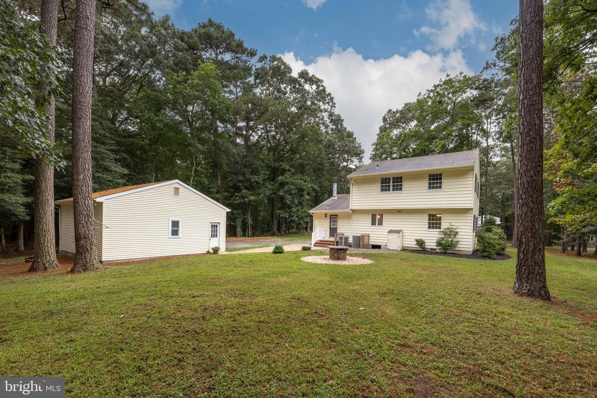 PEMBROKE HILLS - Residential