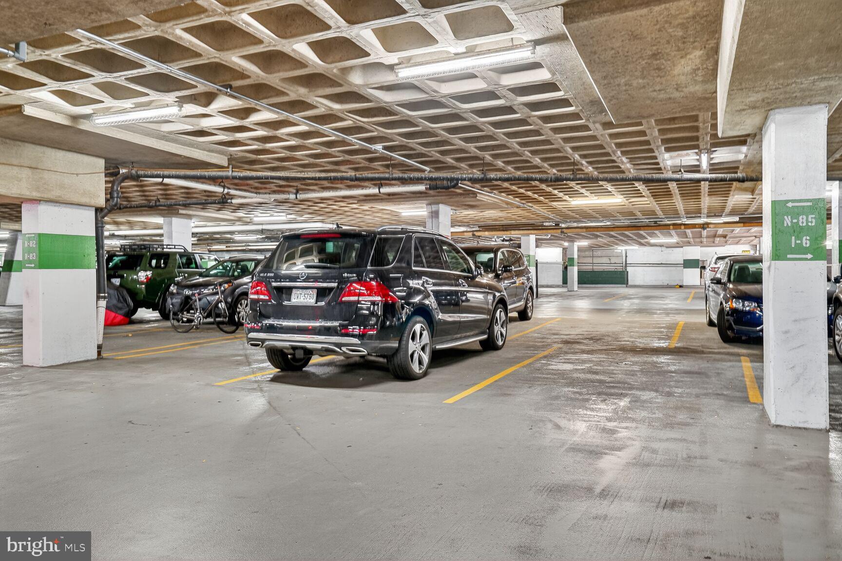 SKYLINE PLAZA - Residential