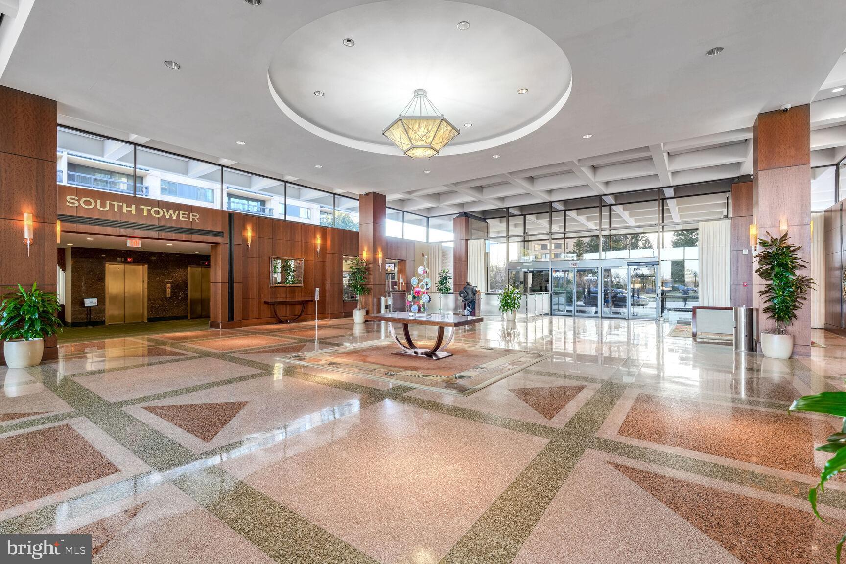 SKYLINE PLAZA - Residential