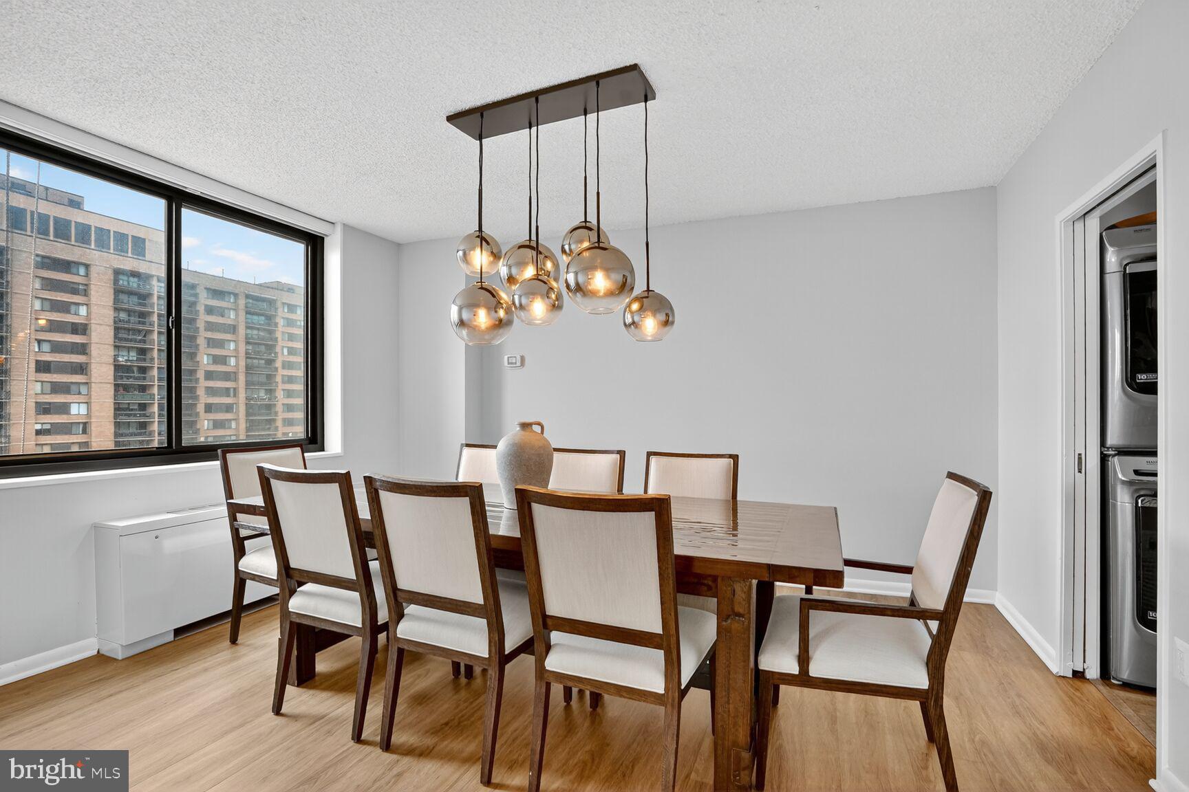 SKYLINE PLAZA - Residential