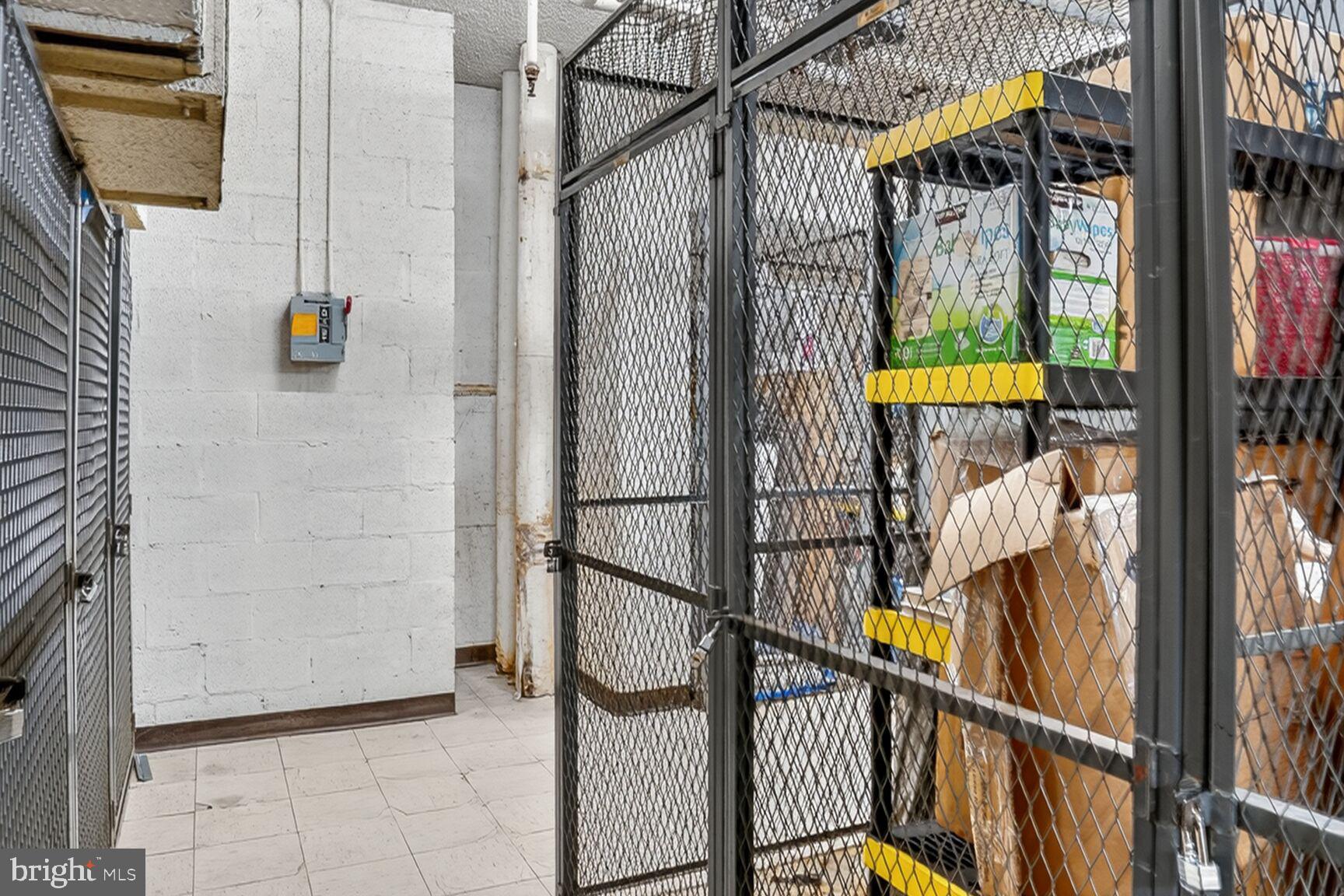 SKYLINE PLAZA - Residential