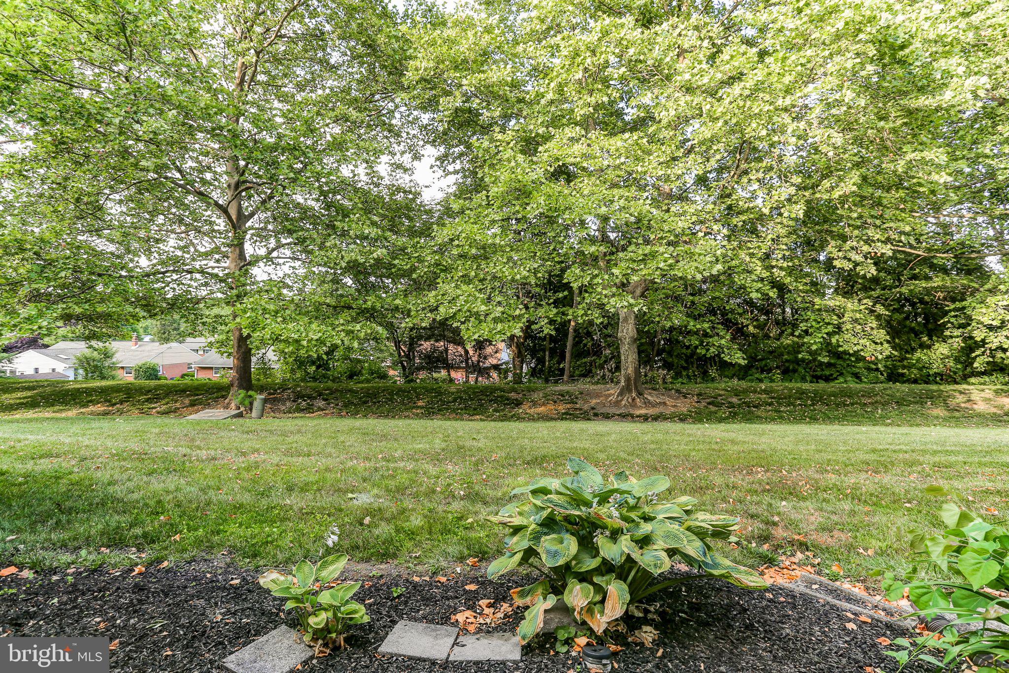 OAK KNOLL - Residential