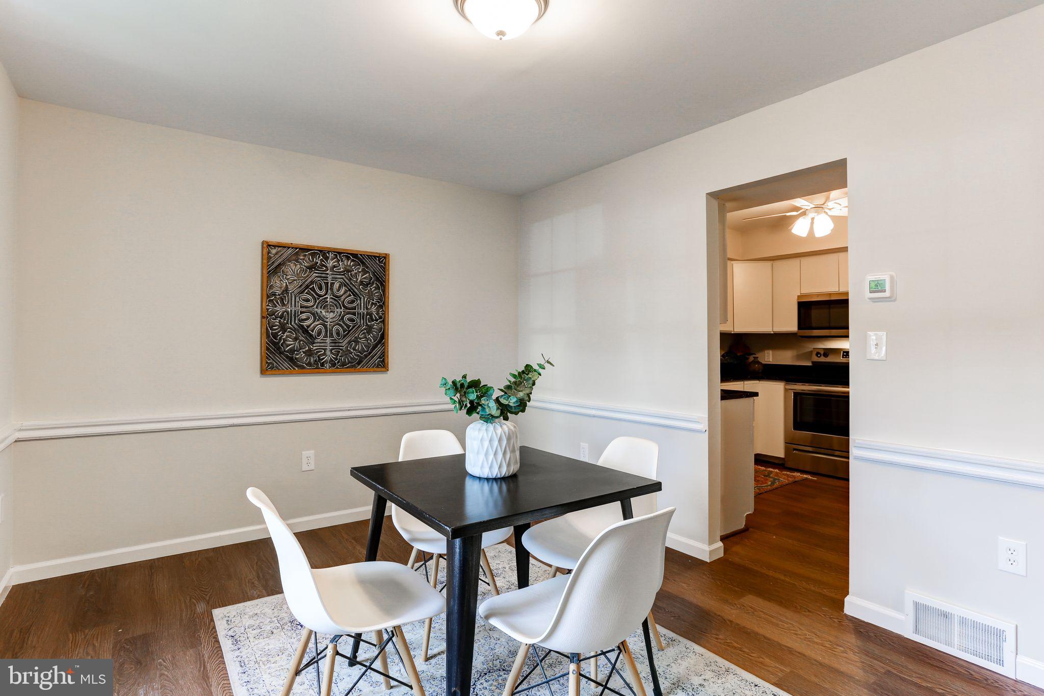 OAK KNOLL - Residential