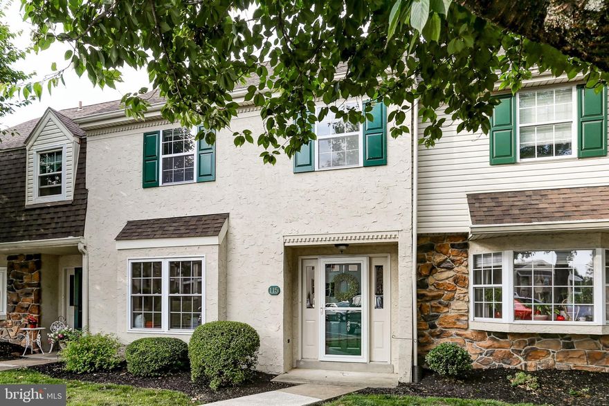 Beautifully Updated Condo/Townhome!  New Paint and Carpet, Updated Kitchen with Granite Countertops and Stainless Steel Appliances! A Must See!