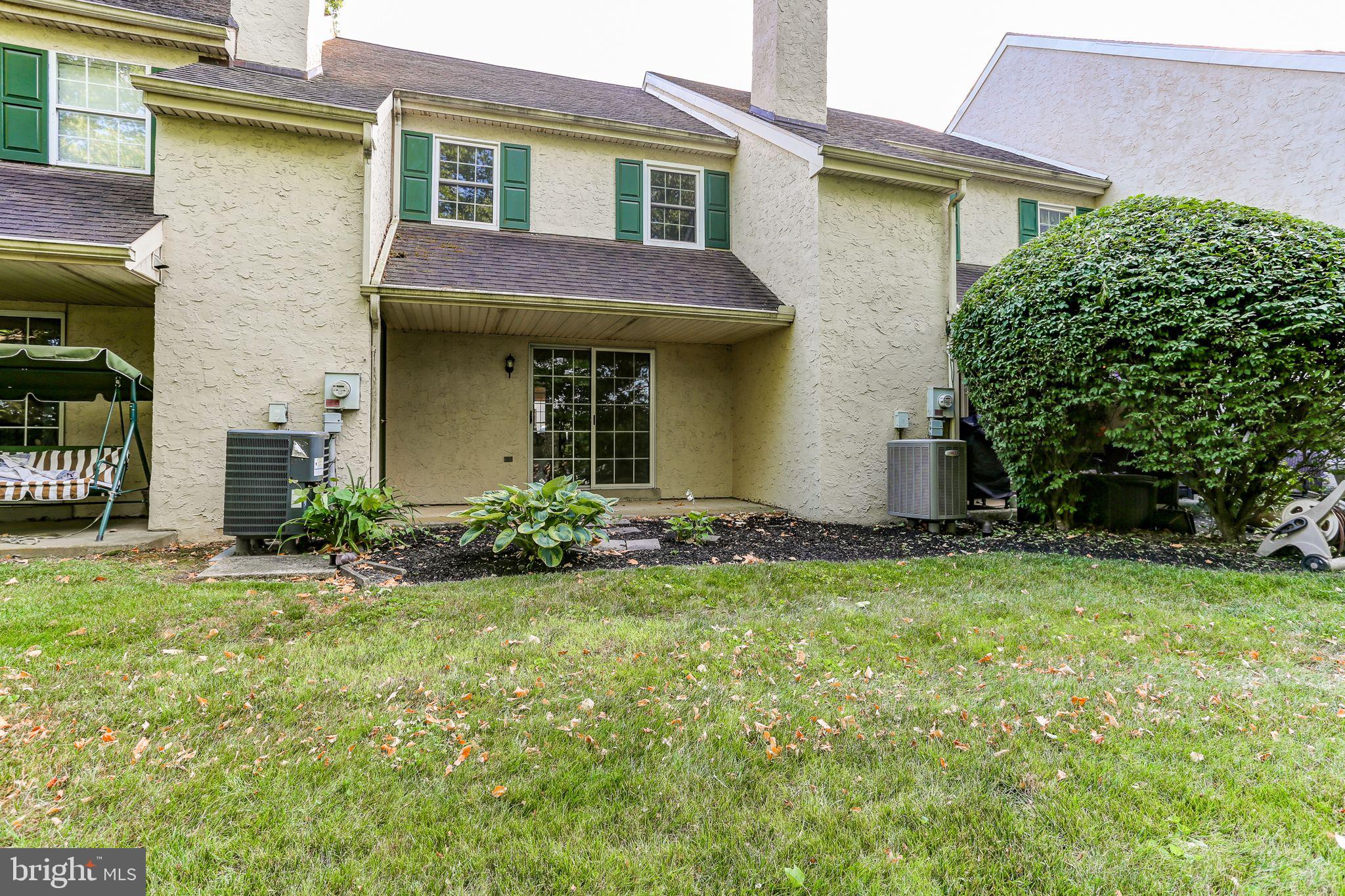 OAK KNOLL - Residential