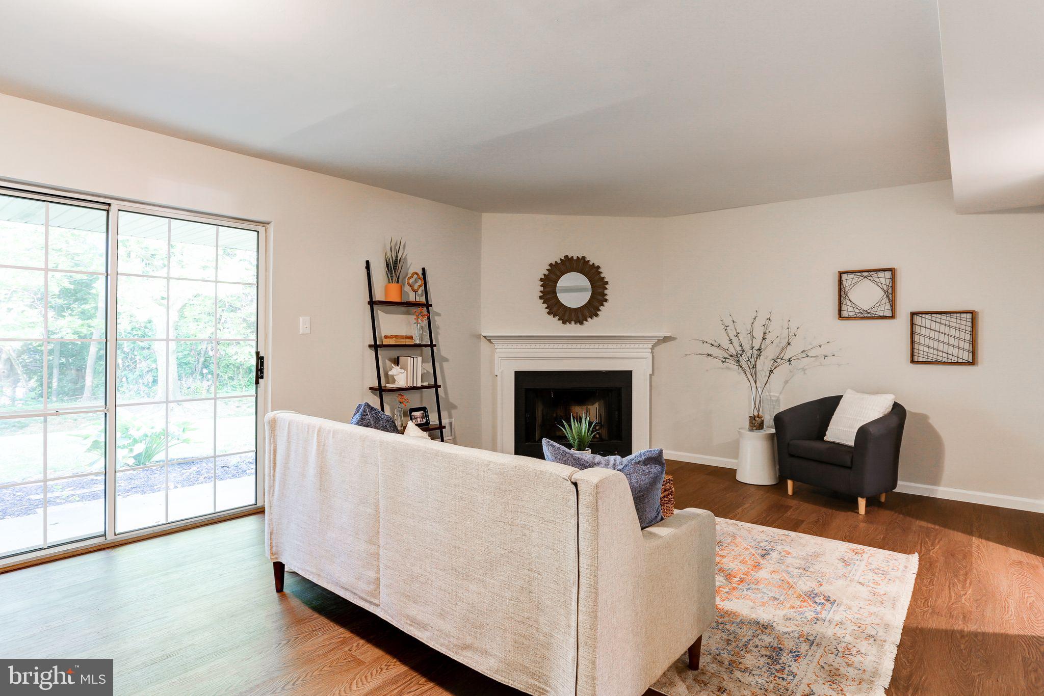 OAK KNOLL - Residential