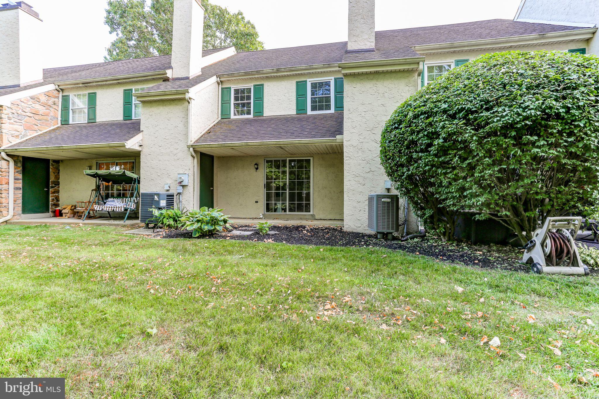 OAK KNOLL - Residential