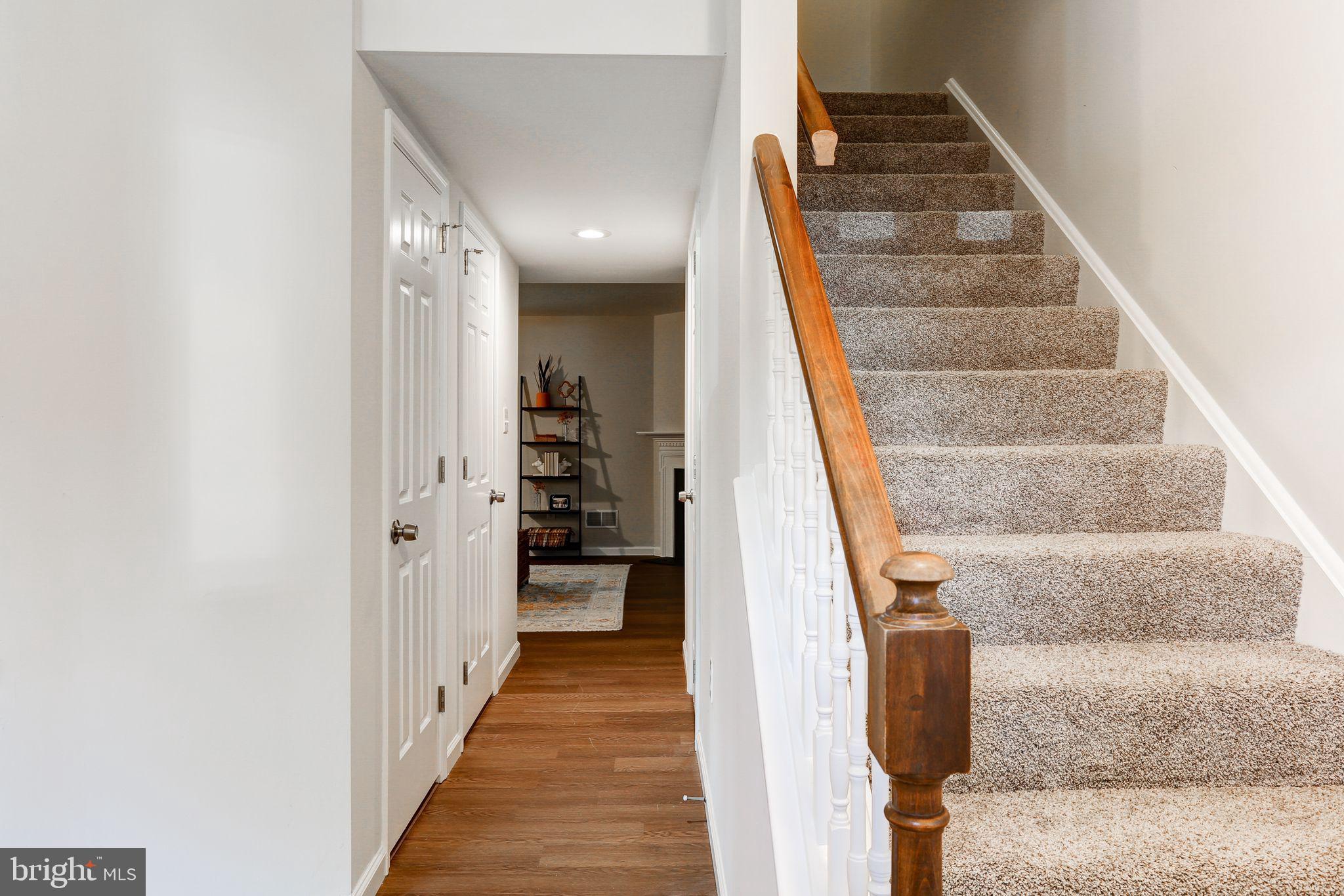 OAK KNOLL - Residential