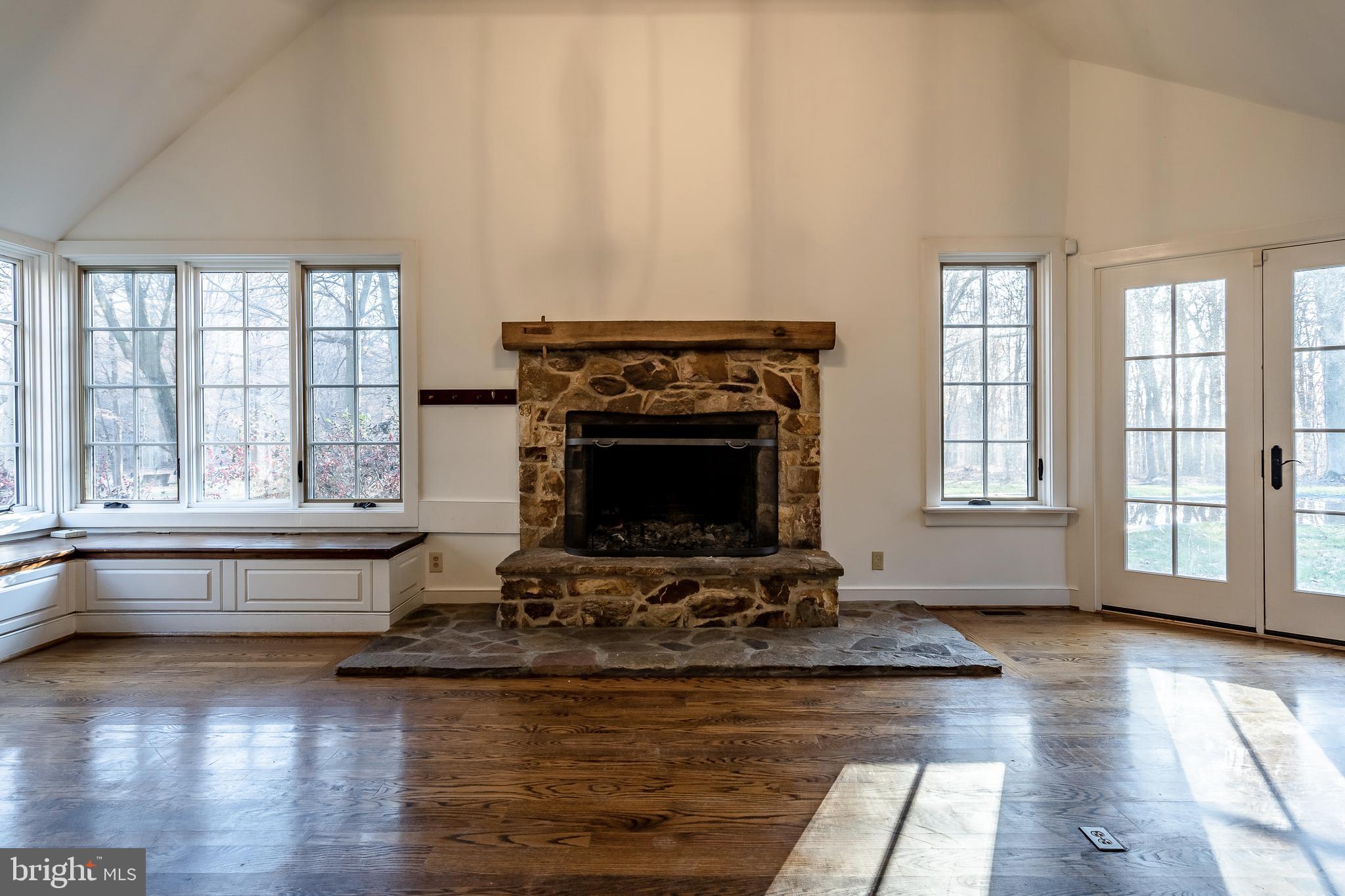 CHESHIRE HUNT - Residential