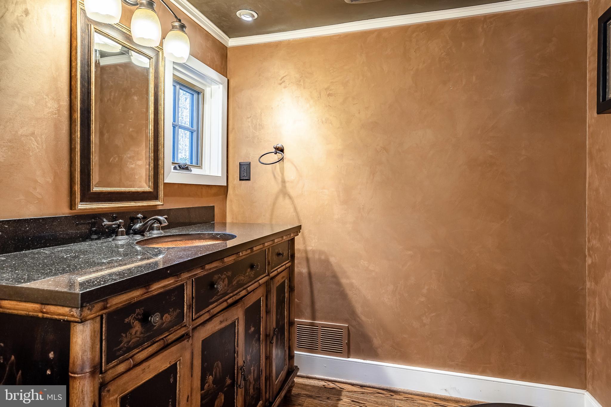 CHESHIRE HUNT - Residential