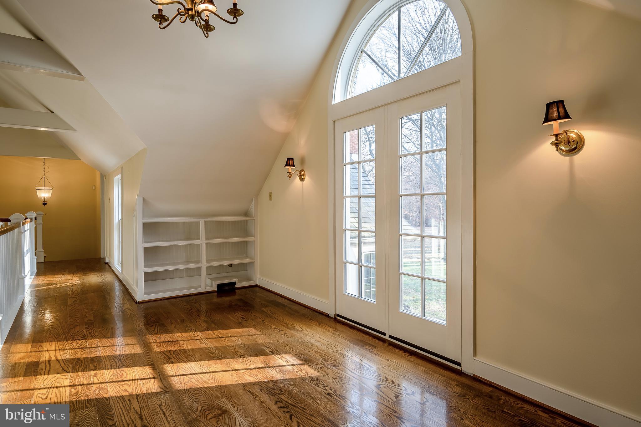 CHESHIRE HUNT - Residential