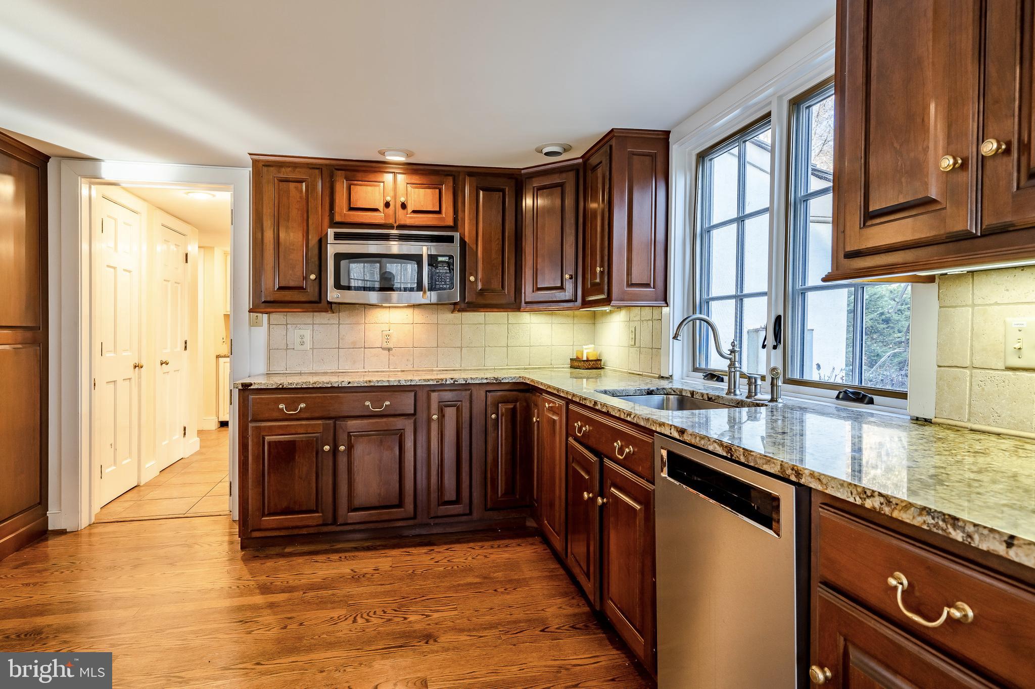 CHESHIRE HUNT - Residential