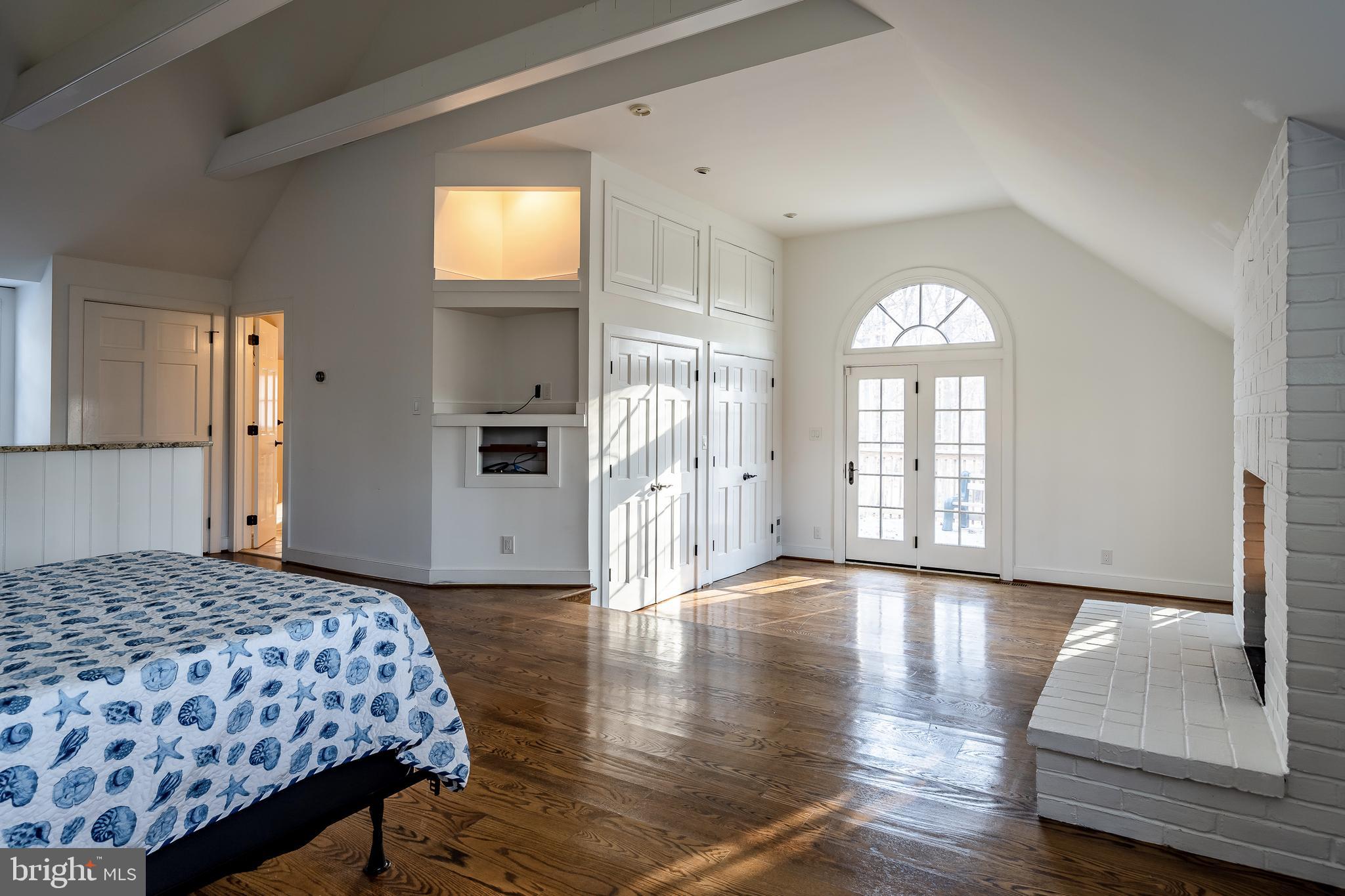 CHESHIRE HUNT - Residential