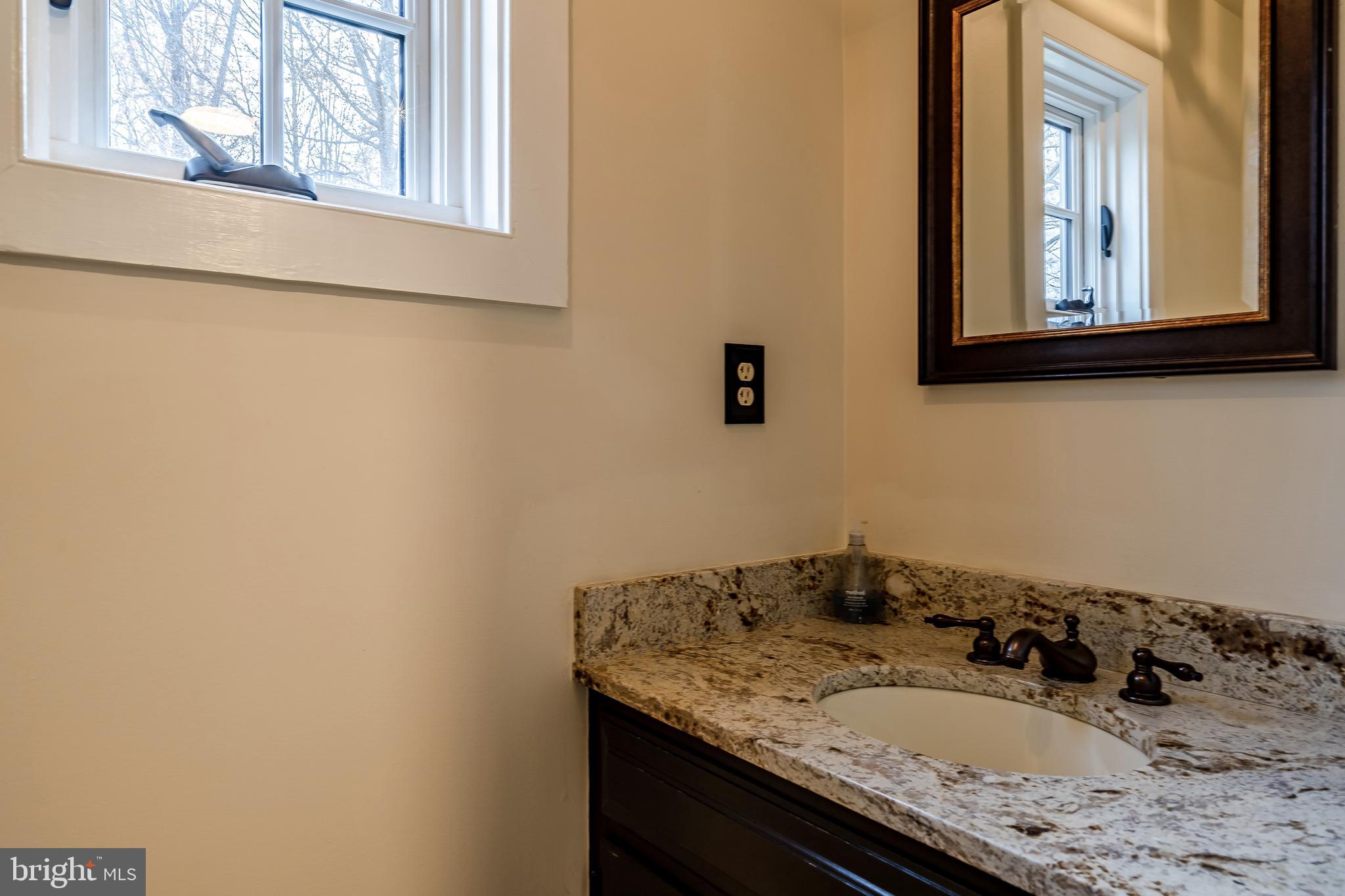 CHESHIRE HUNT - Residential