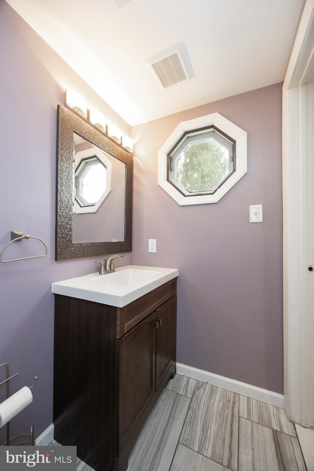 BEAVER RUN KNOLL - Residential