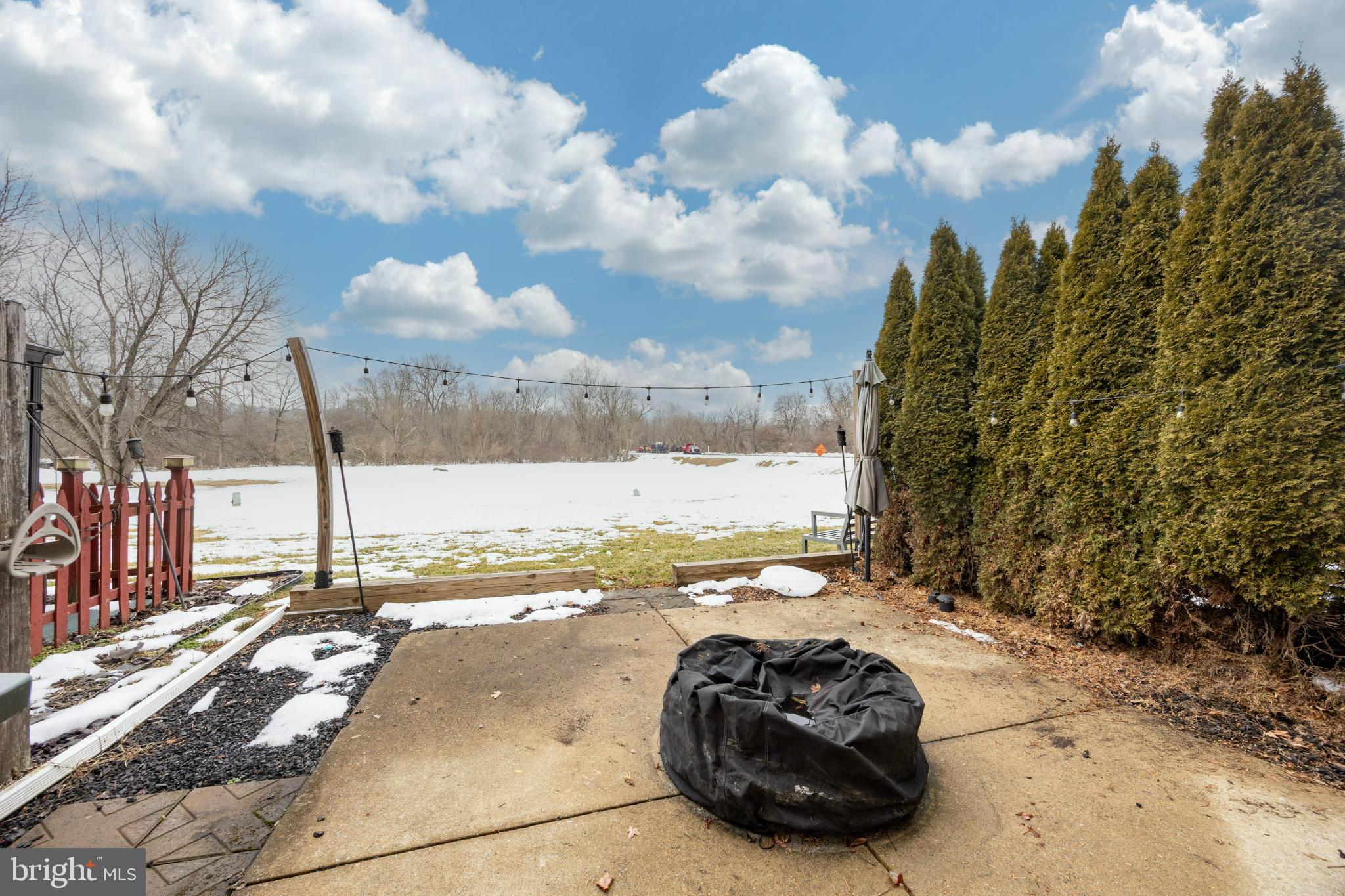 BEAVER RUN KNOLL - Residential