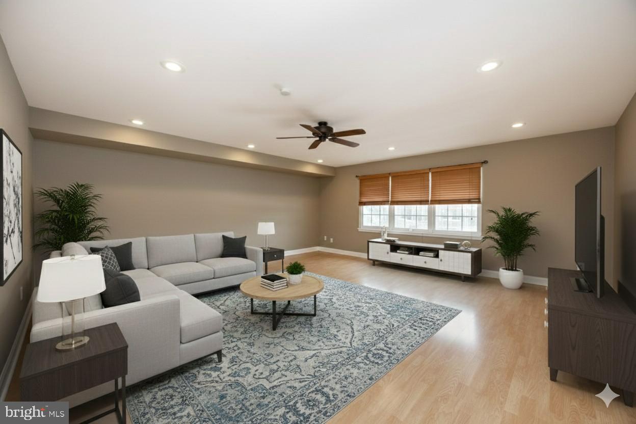 BEAVER RUN KNOLL - Residential