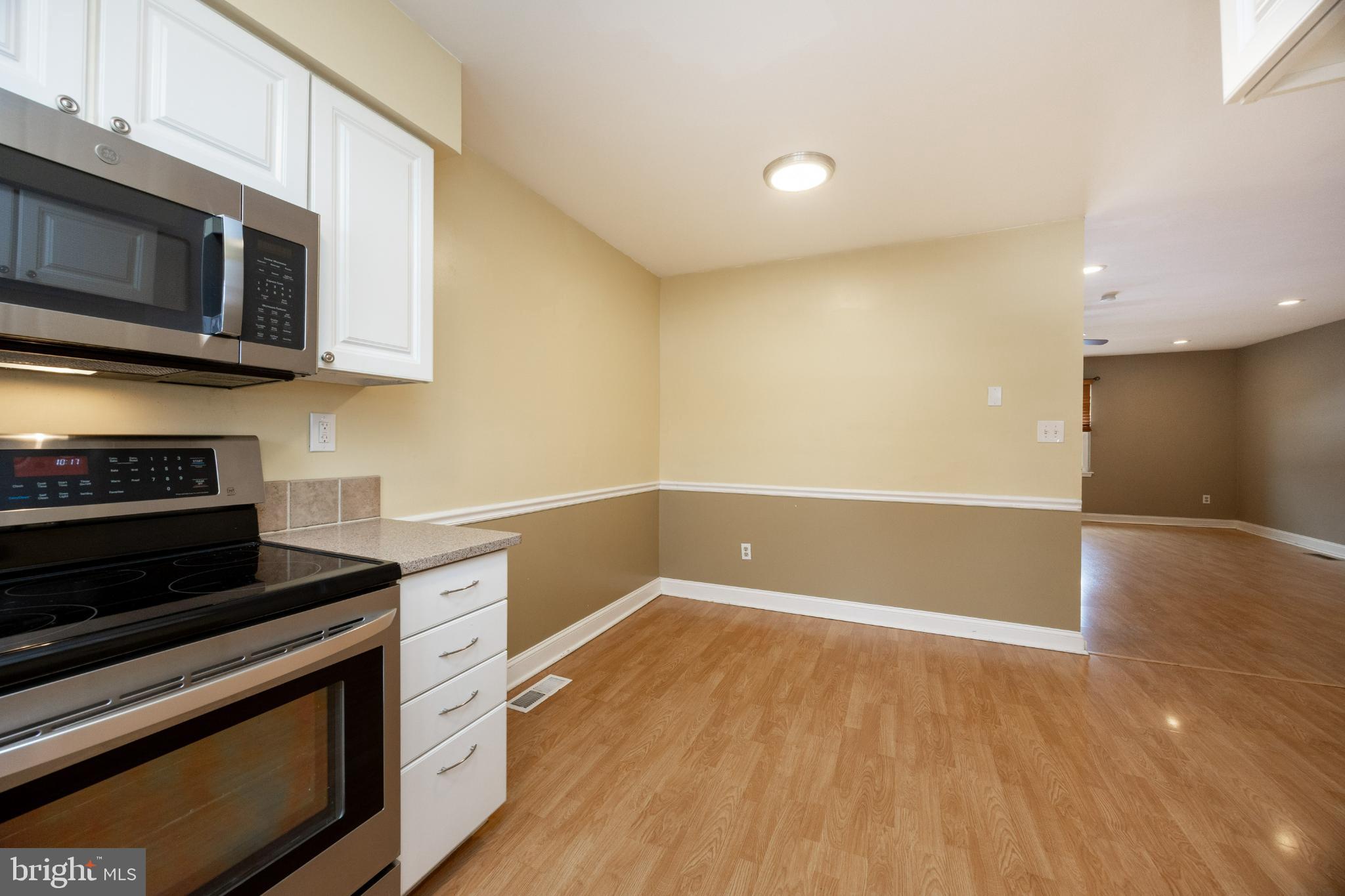 BEAVER RUN KNOLL - Residential