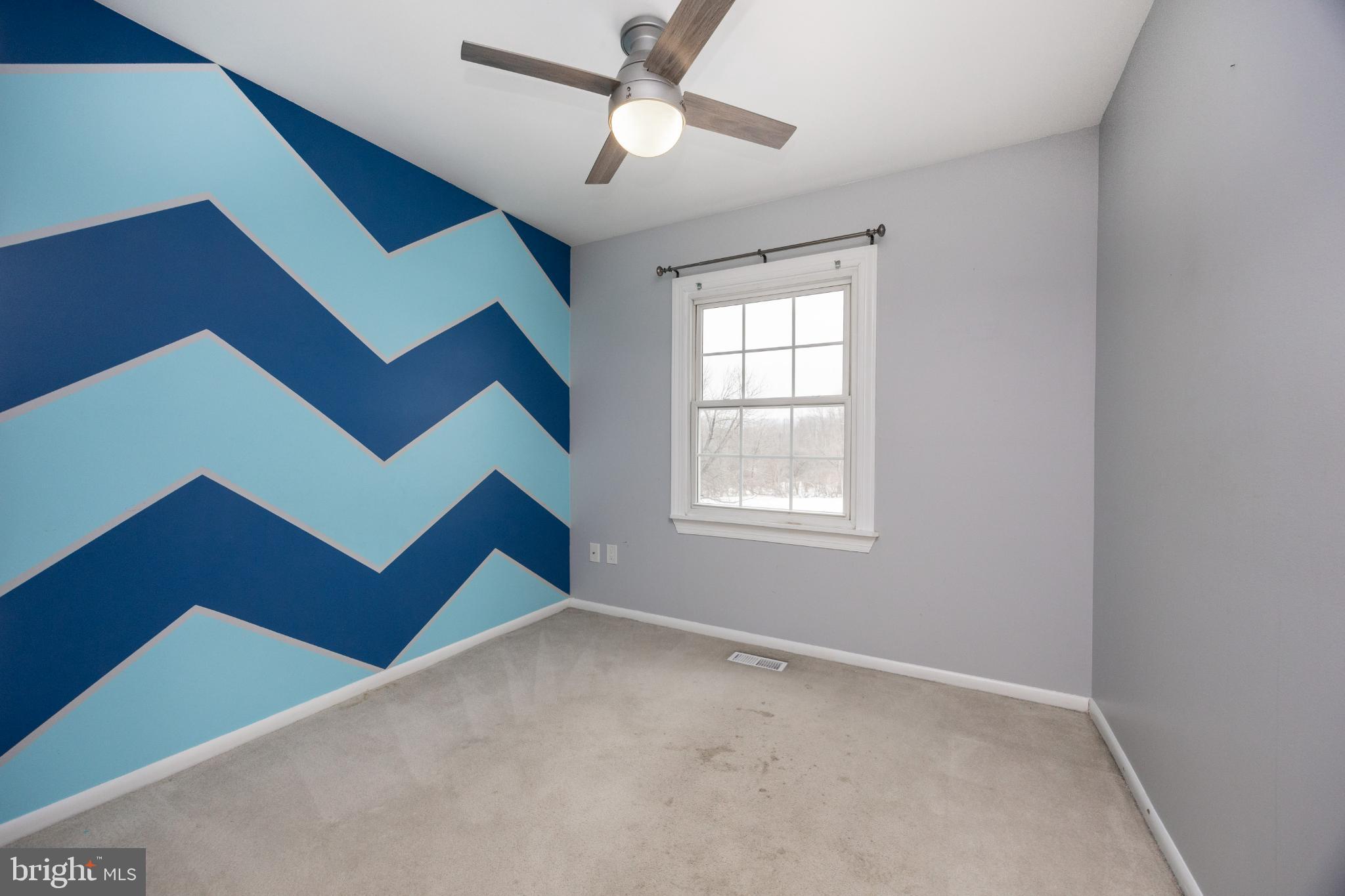 BEAVER RUN KNOLL - Residential