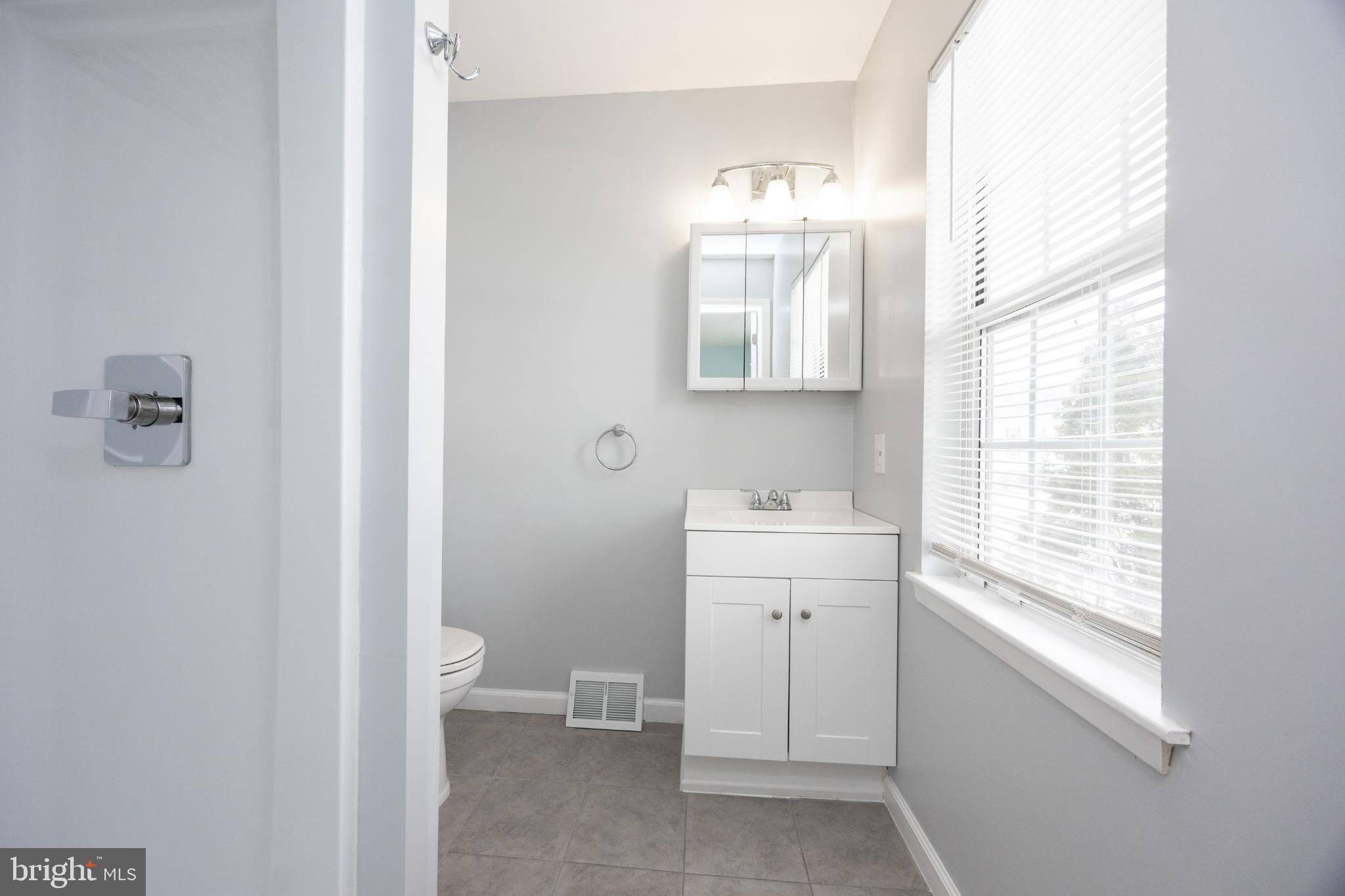 BEAVER RUN KNOLL - Residential