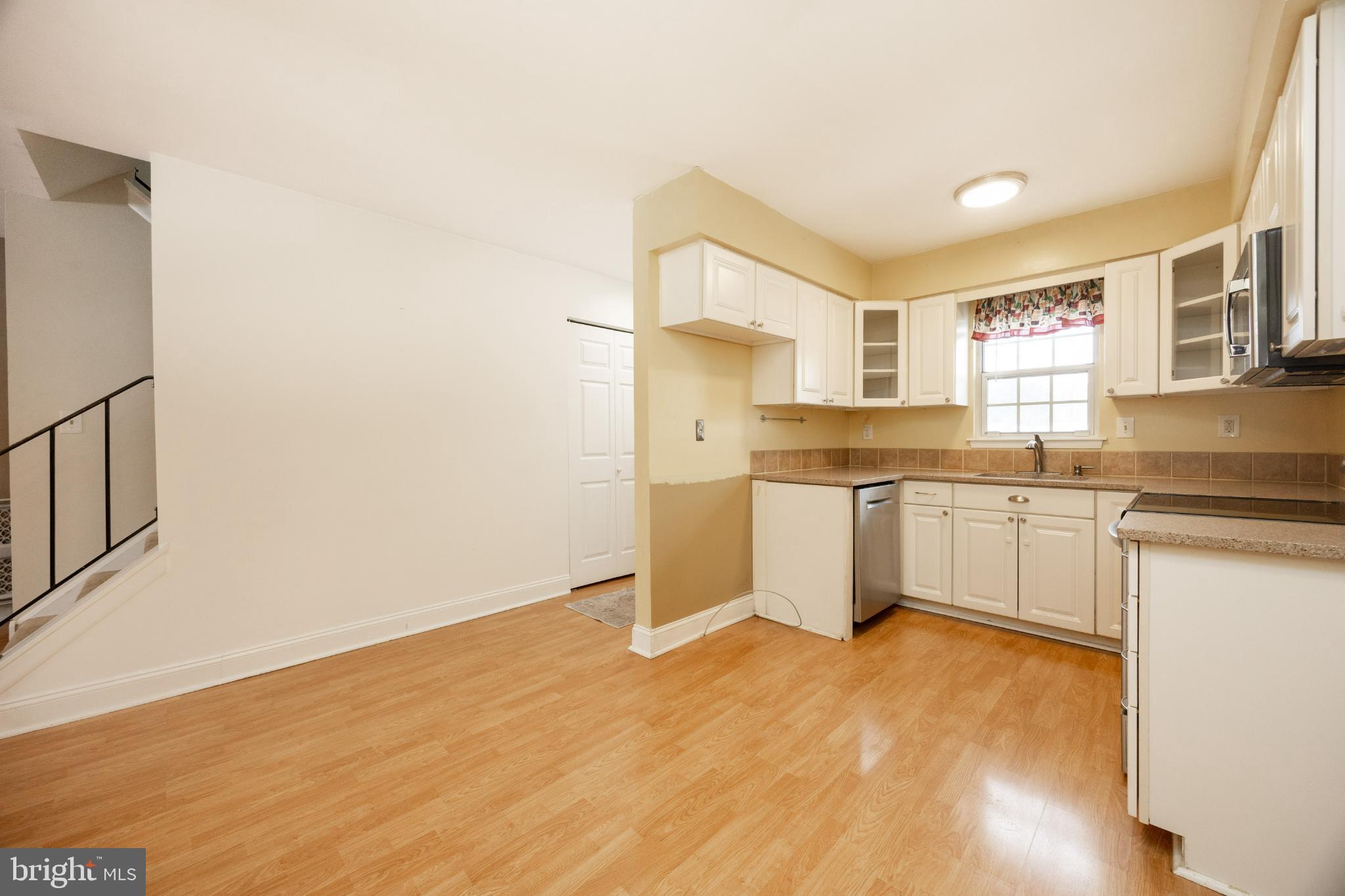 BEAVER RUN KNOLL - Residential