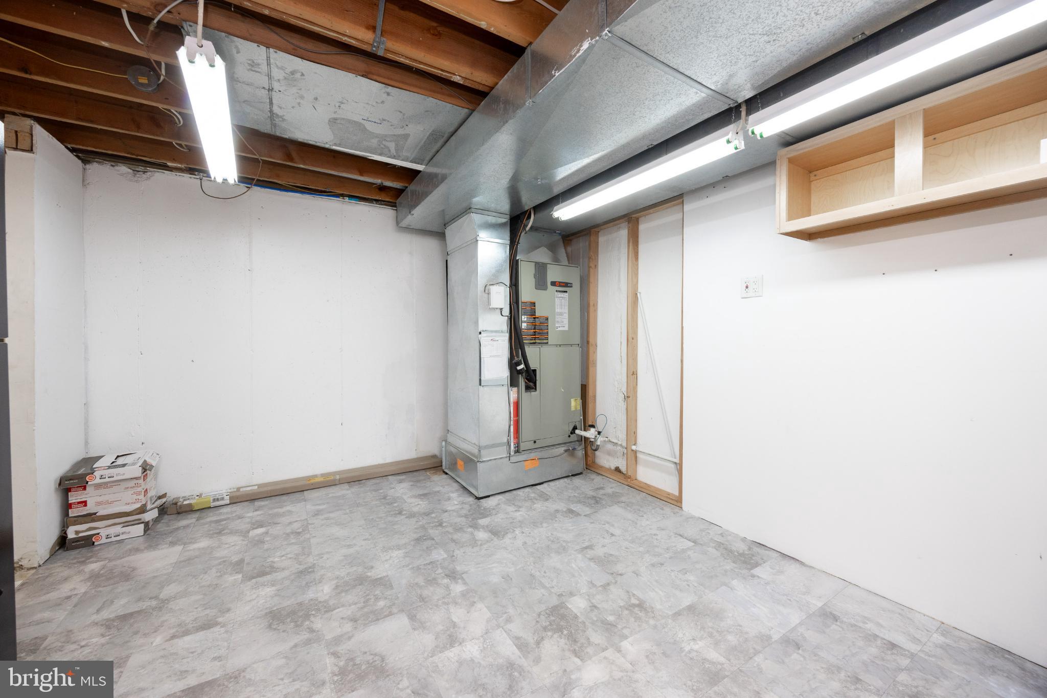 BEAVER RUN KNOLL - Residential