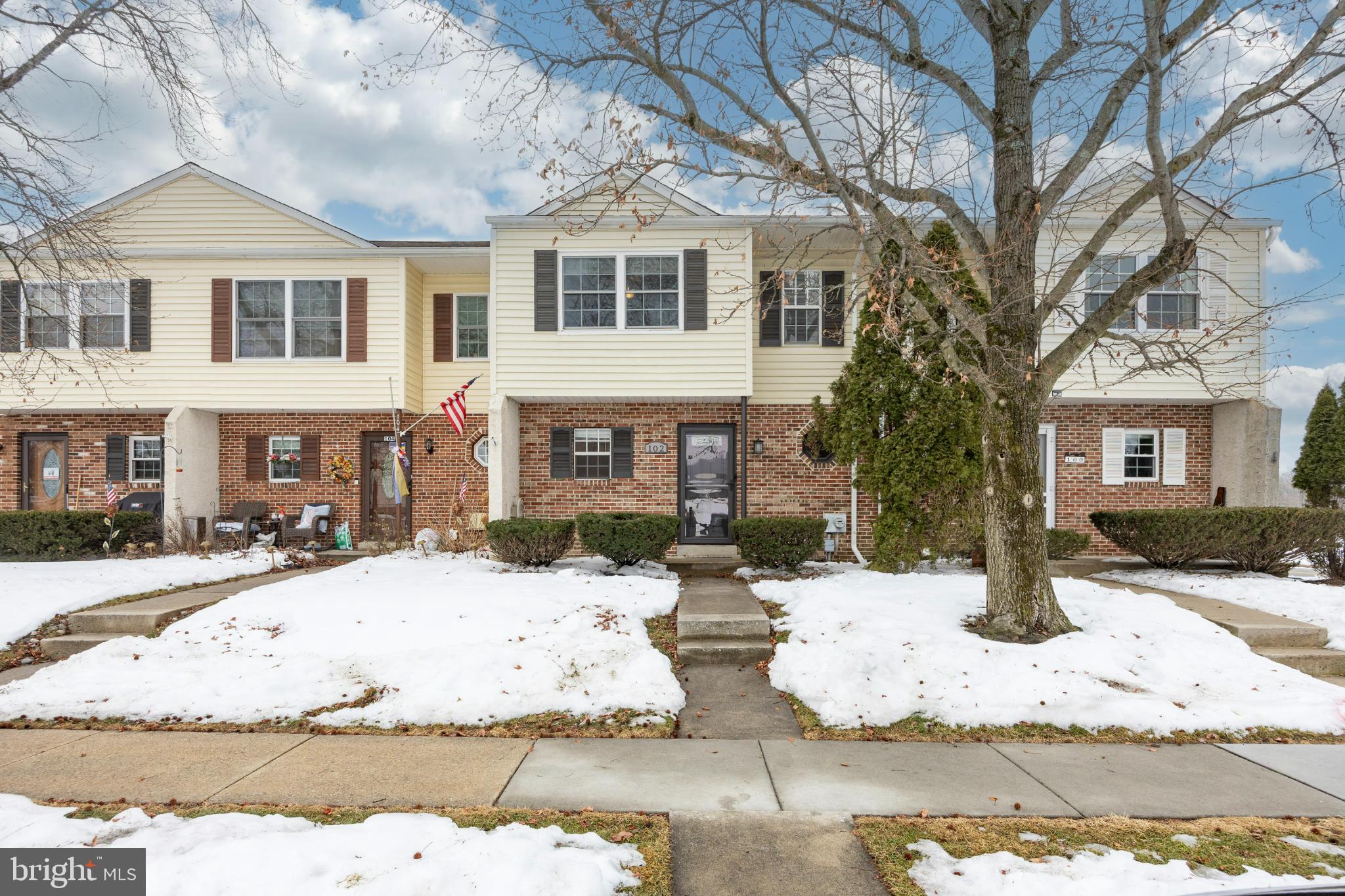 BEAVER RUN KNOLL - Residential