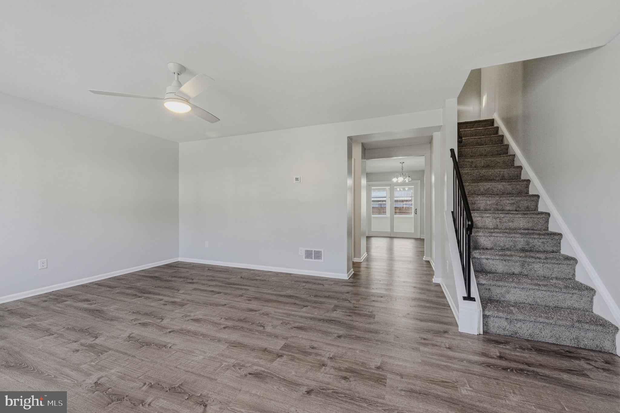 JACQUETTE SQUARE - Residential