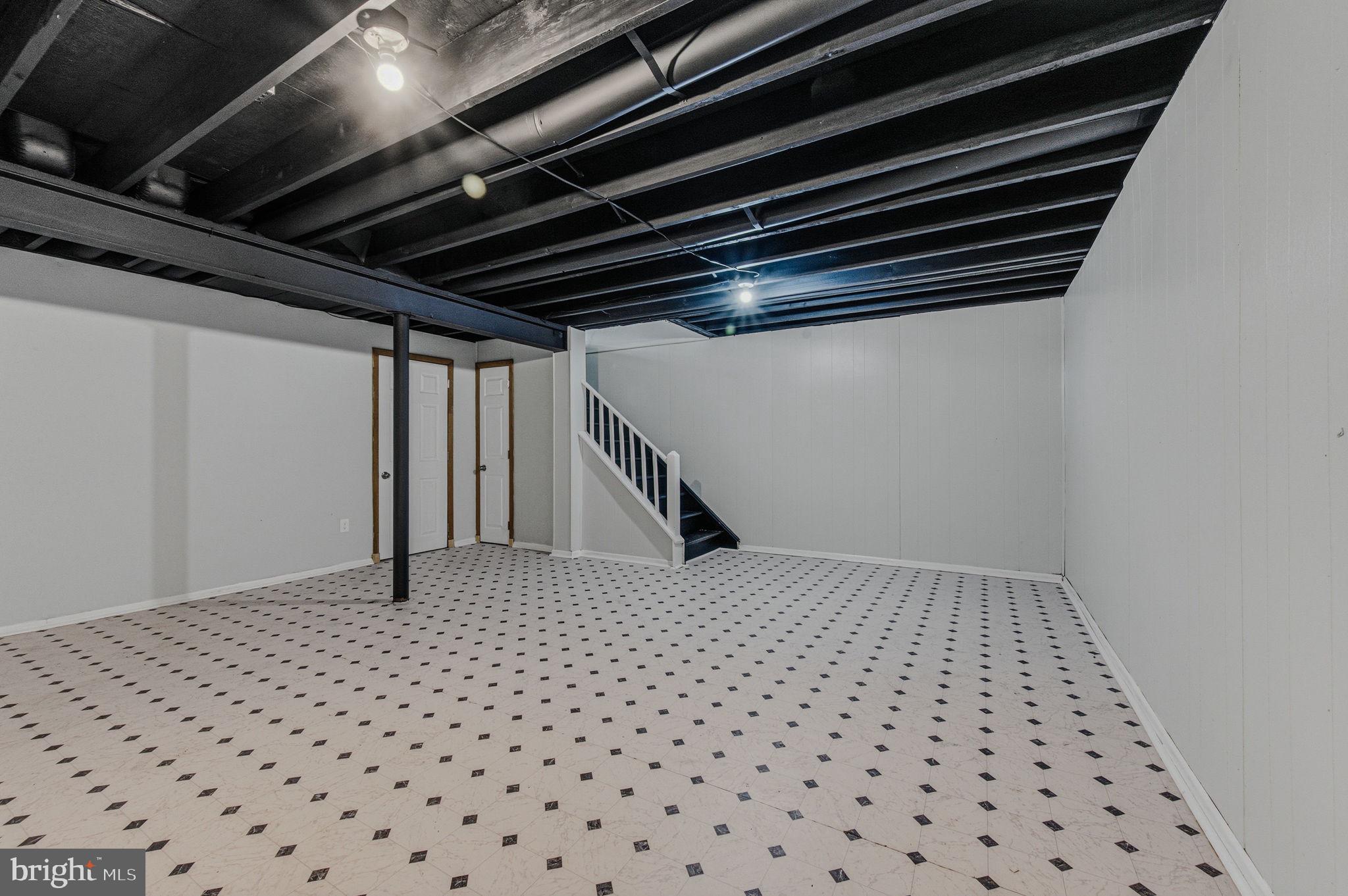 JACQUETTE SQUARE - Residential