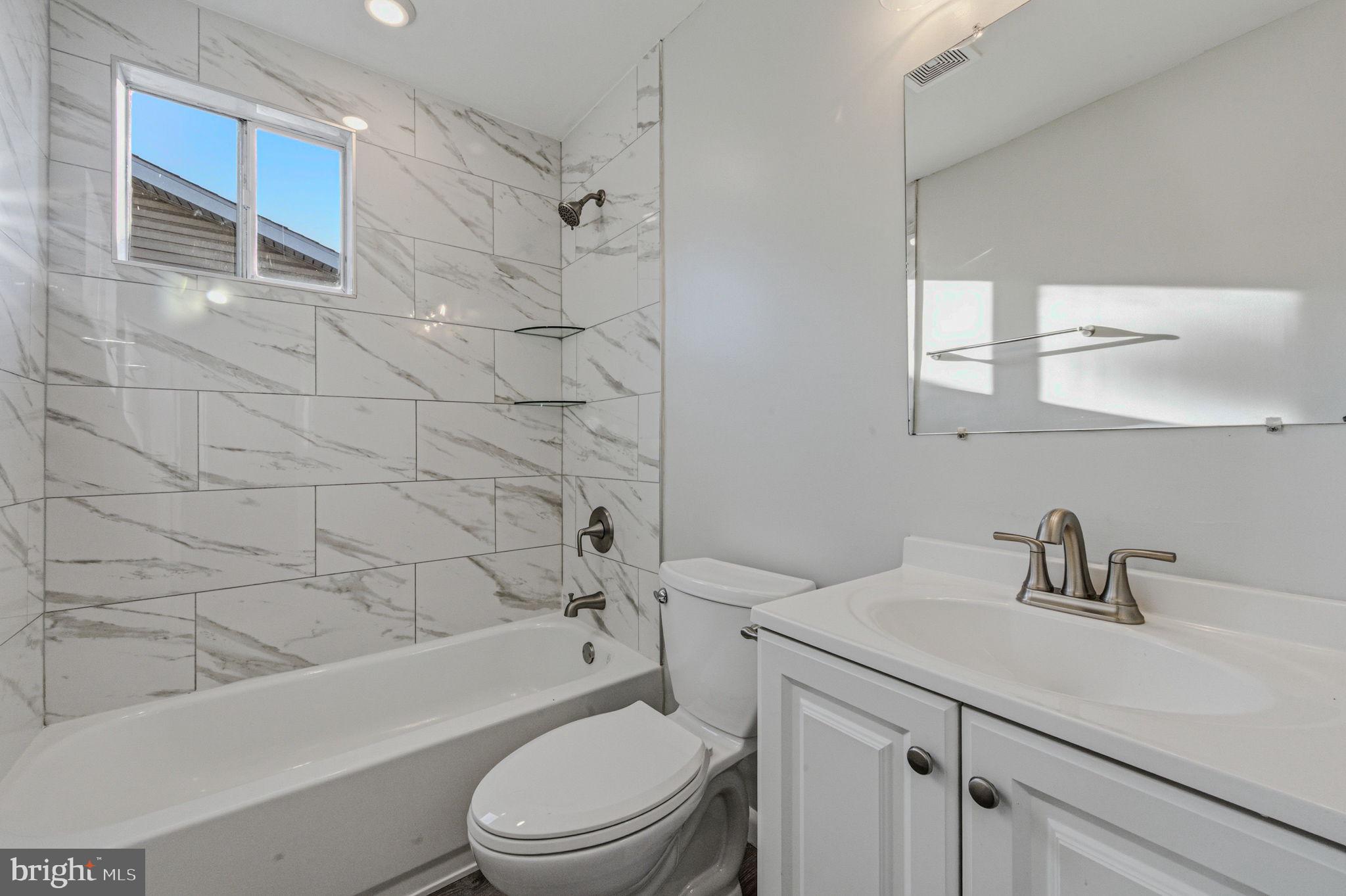 JACQUETTE SQUARE - Residential