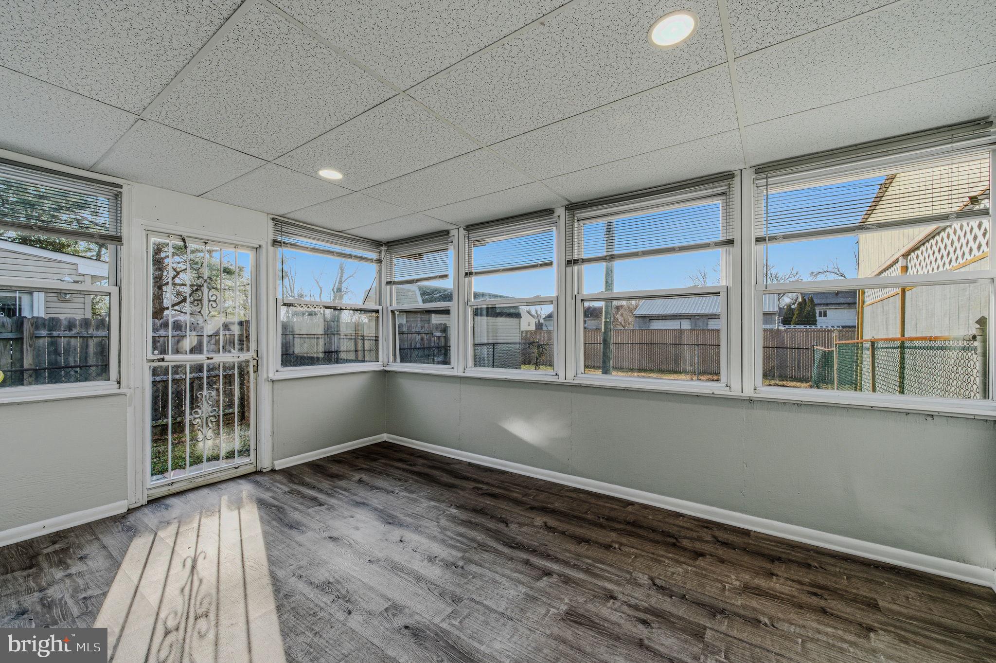 JACQUETTE SQUARE - Residential